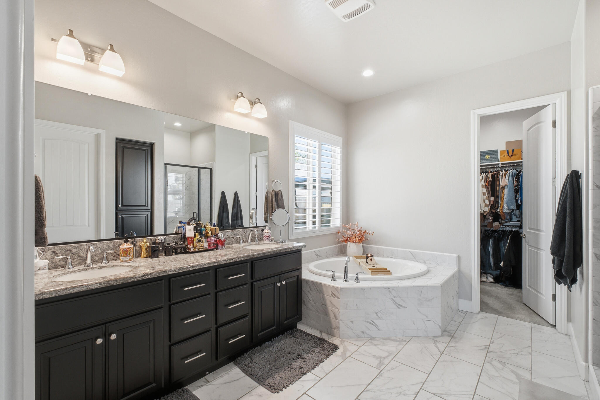 3612 Gold King Place Cir, Dinuba, CA 93618