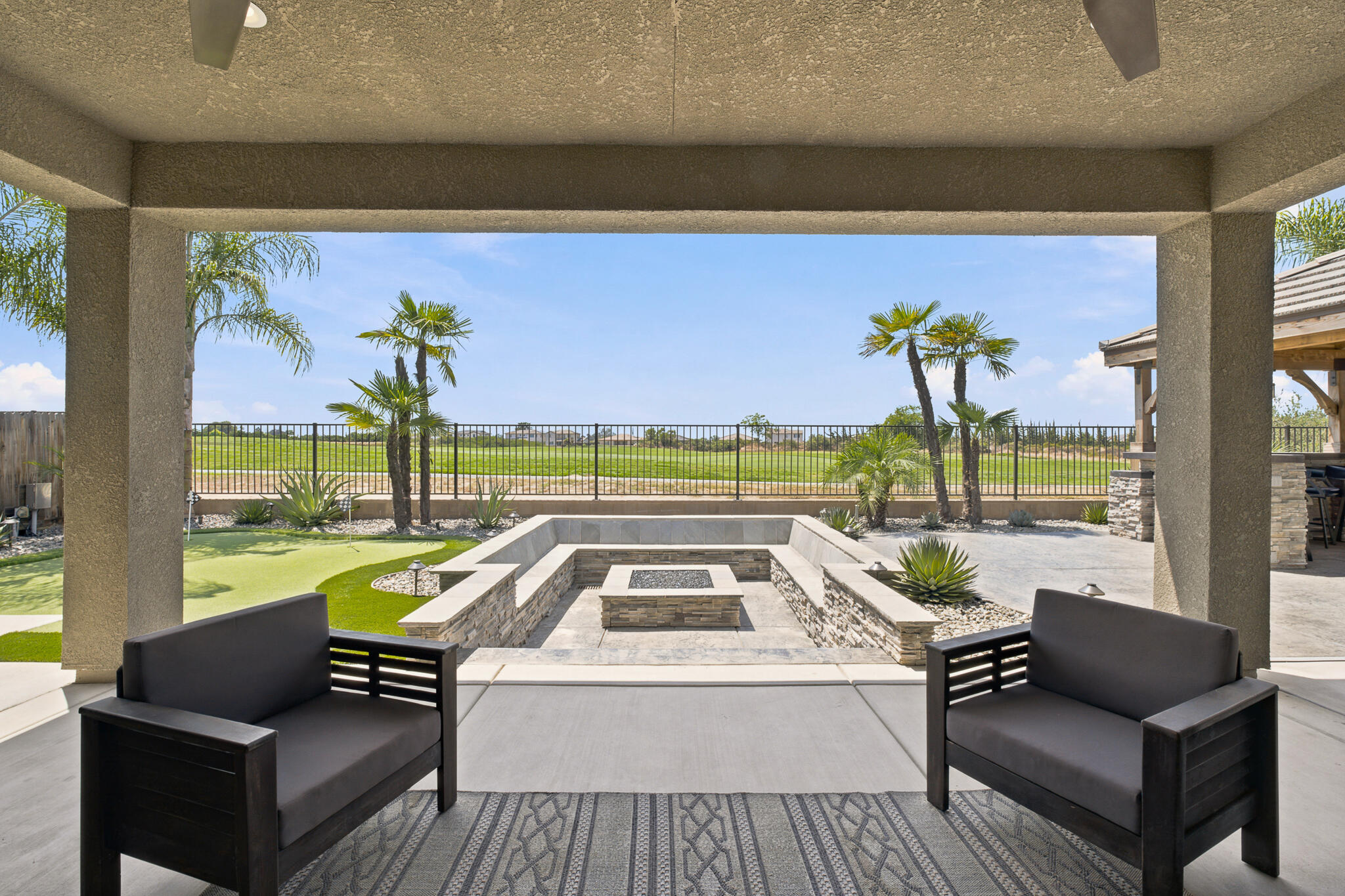 3612 Gold King Place Cir, Dinuba, CA 93618