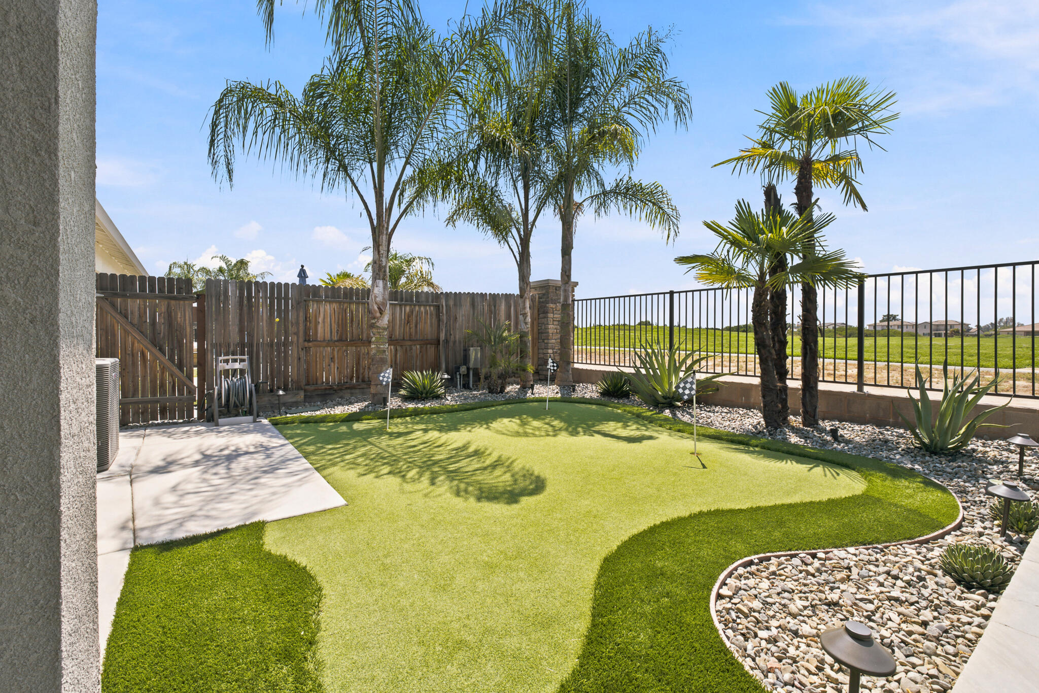 3612 Gold King Place Cir, Dinuba, CA 93618