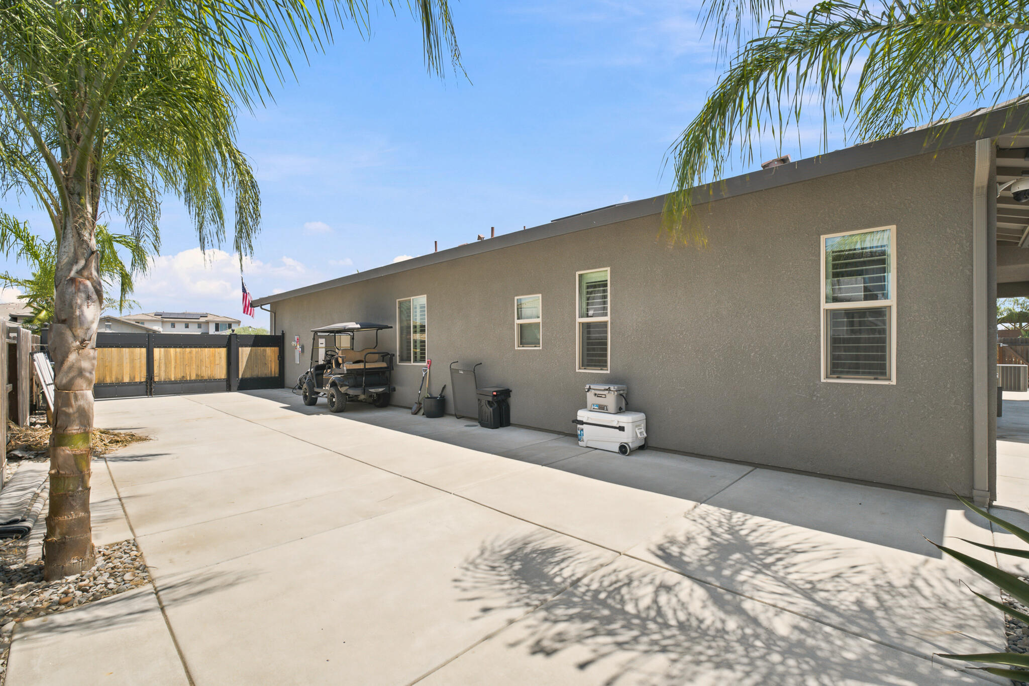 3612 Gold King Place Cir, Dinuba, CA 93618
