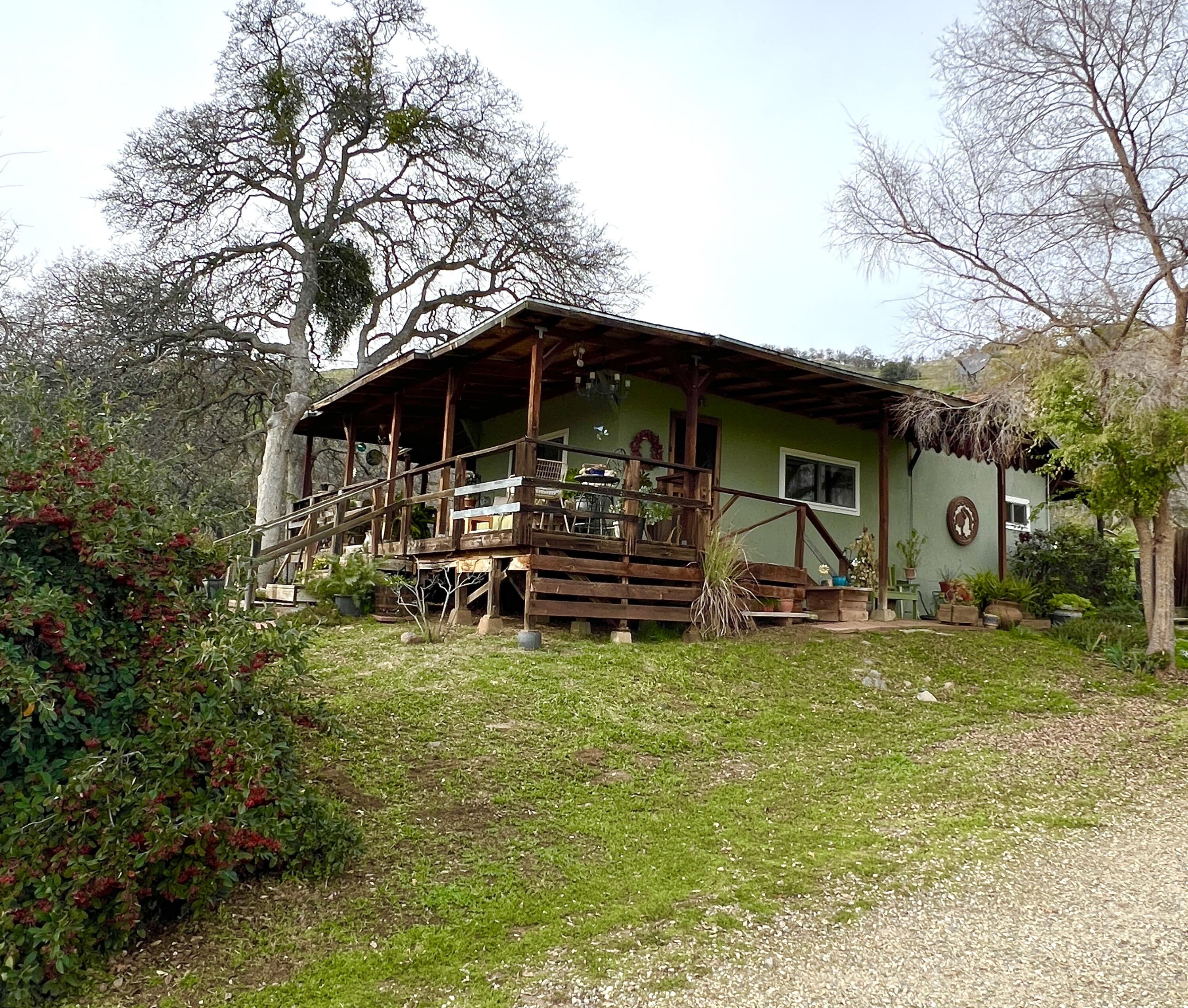 30284 Bear Mountain Rd, Yokuts Valley, CA 93675
