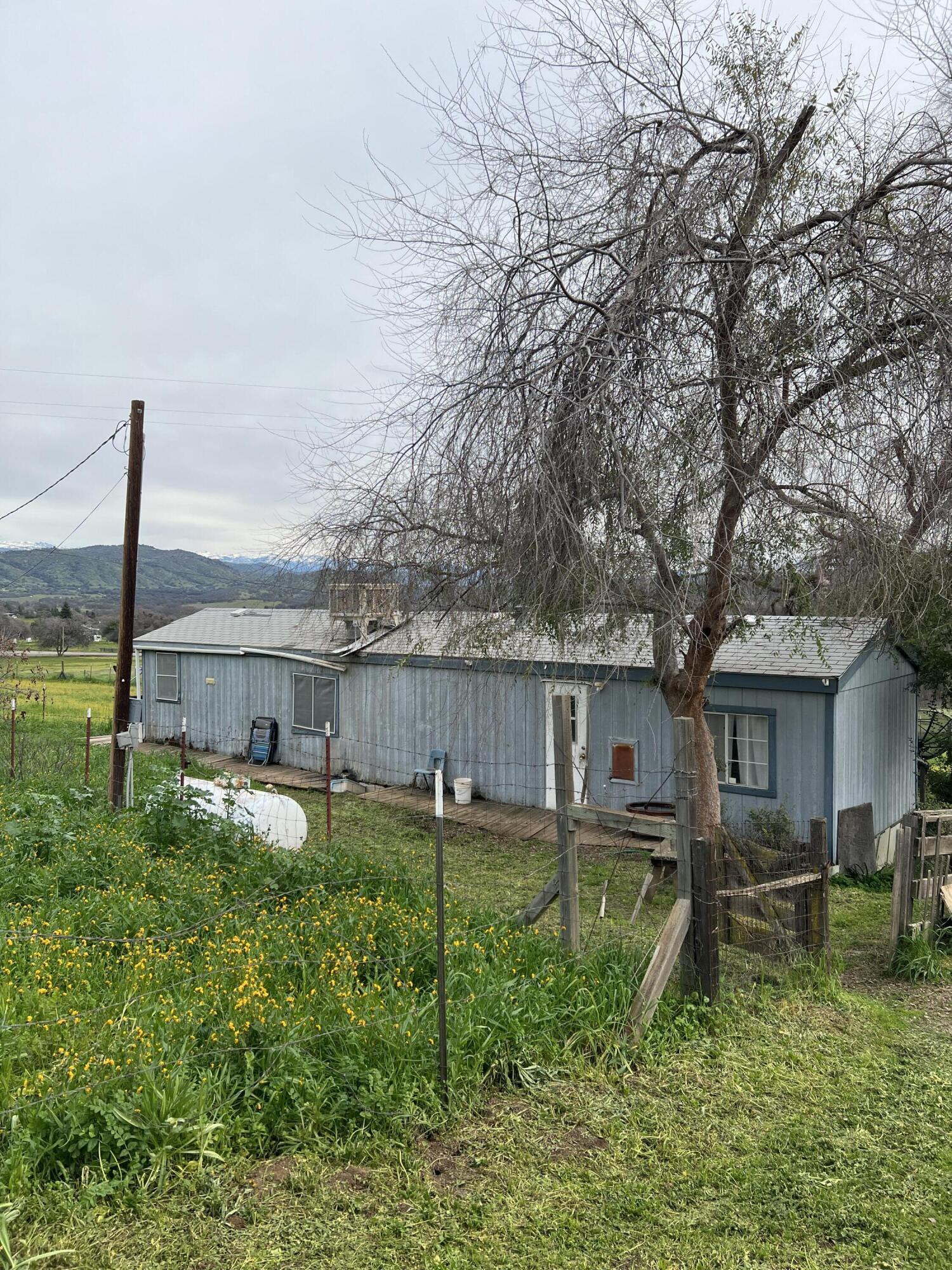 30284 Bear Mountain Rd, Yokuts Valley, CA 93675