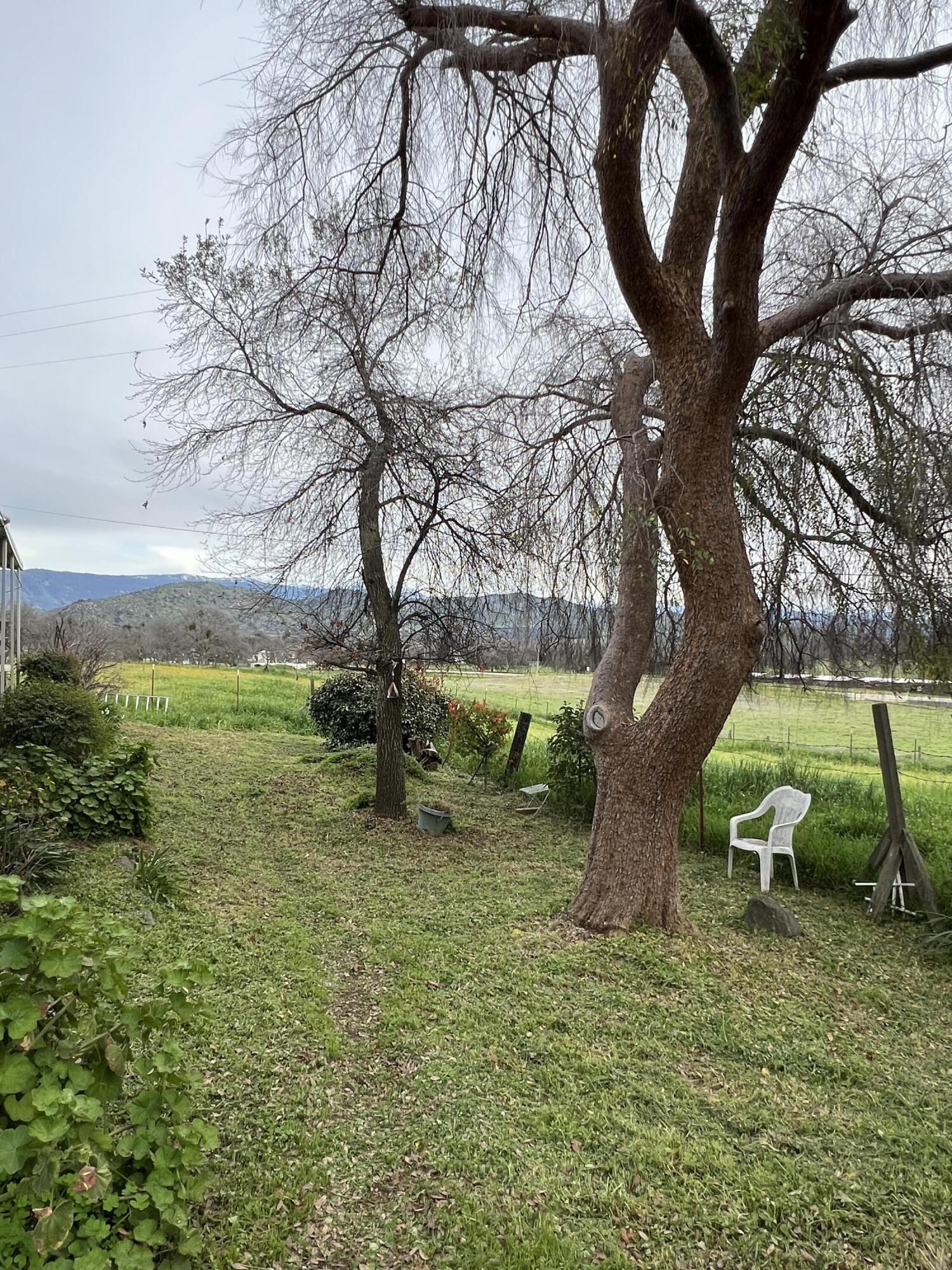 30284 Bear Mountain Rd, Yokuts Valley, CA 93675