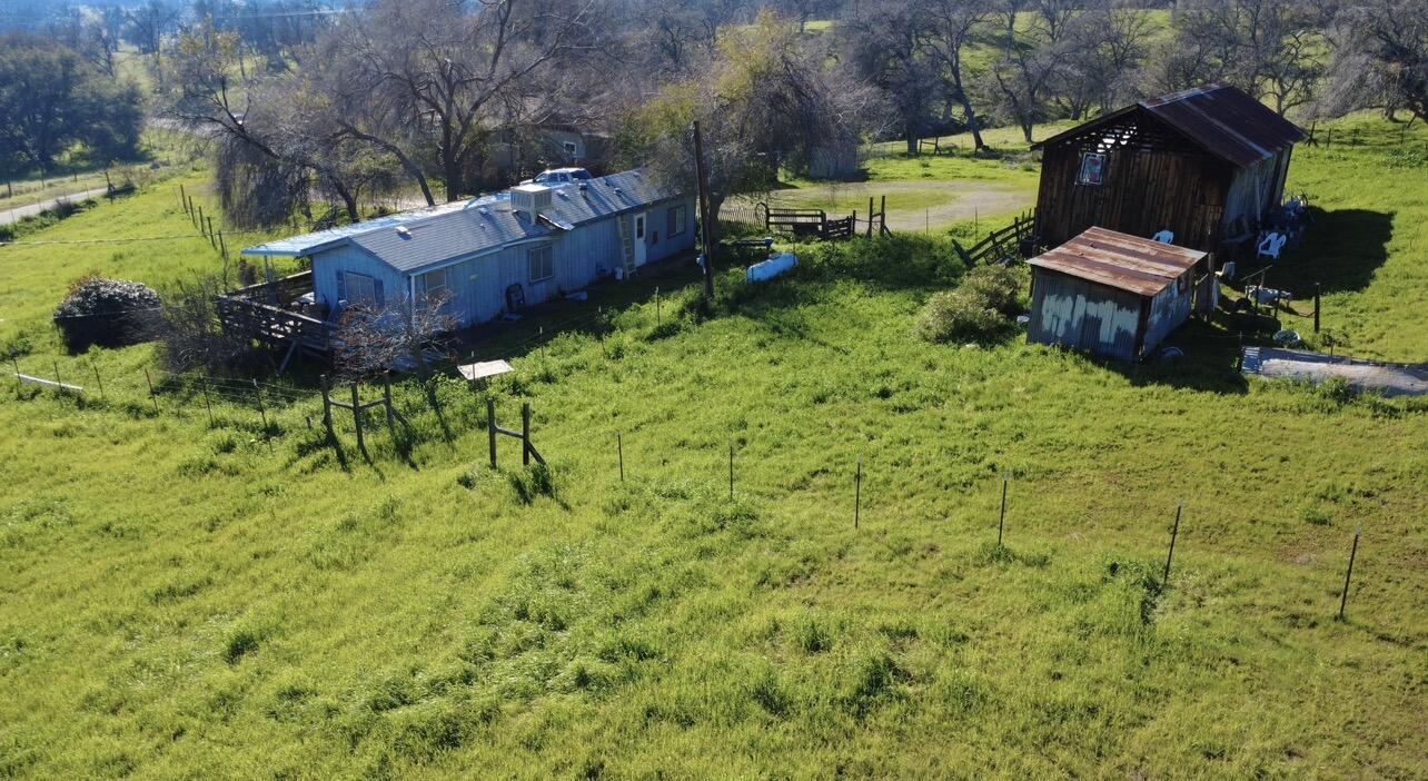 30284 Bear Mountain Rd, Yokuts Valley, CA 93675