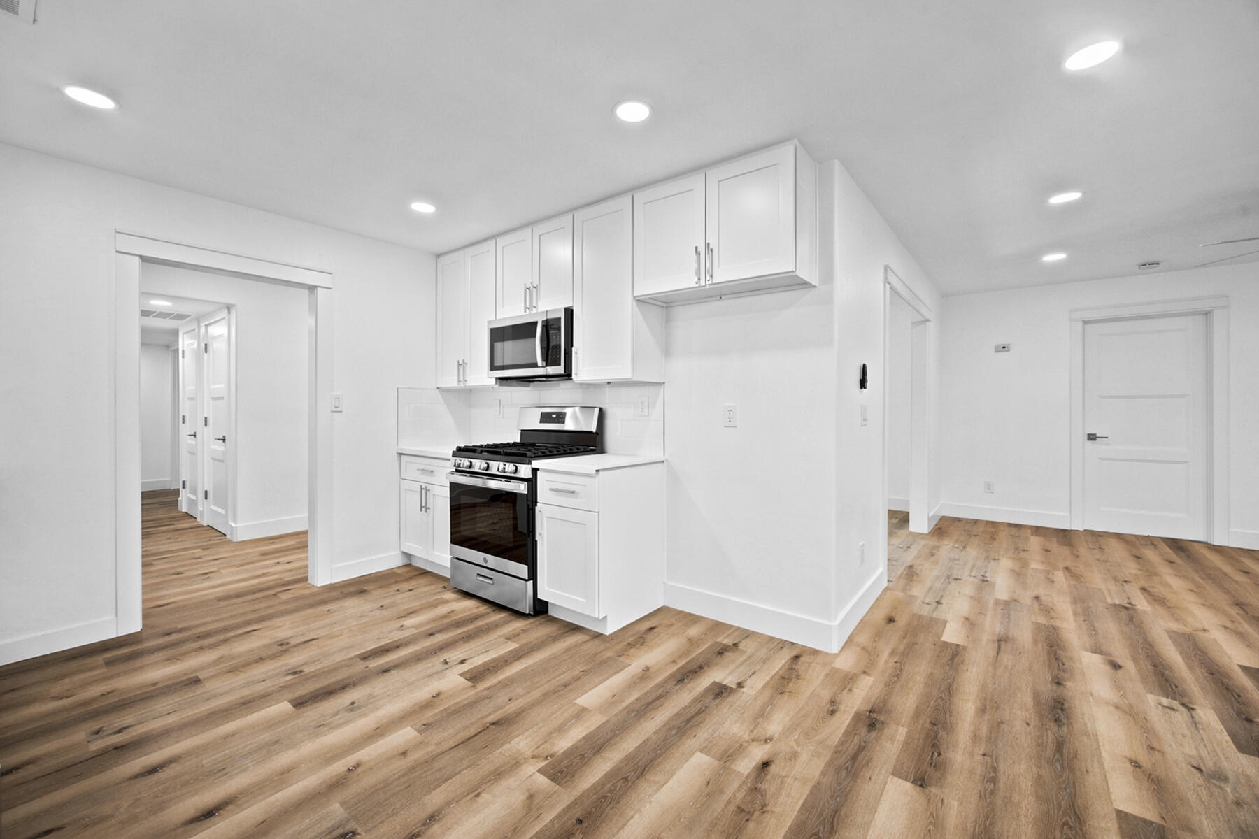 2546 S Woodland, Visalia, CA 93277