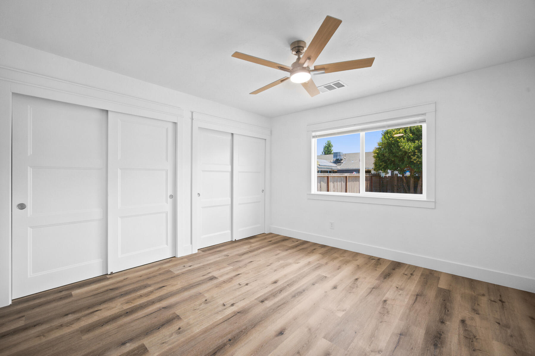 2546 S Woodland, Visalia, CA 93277