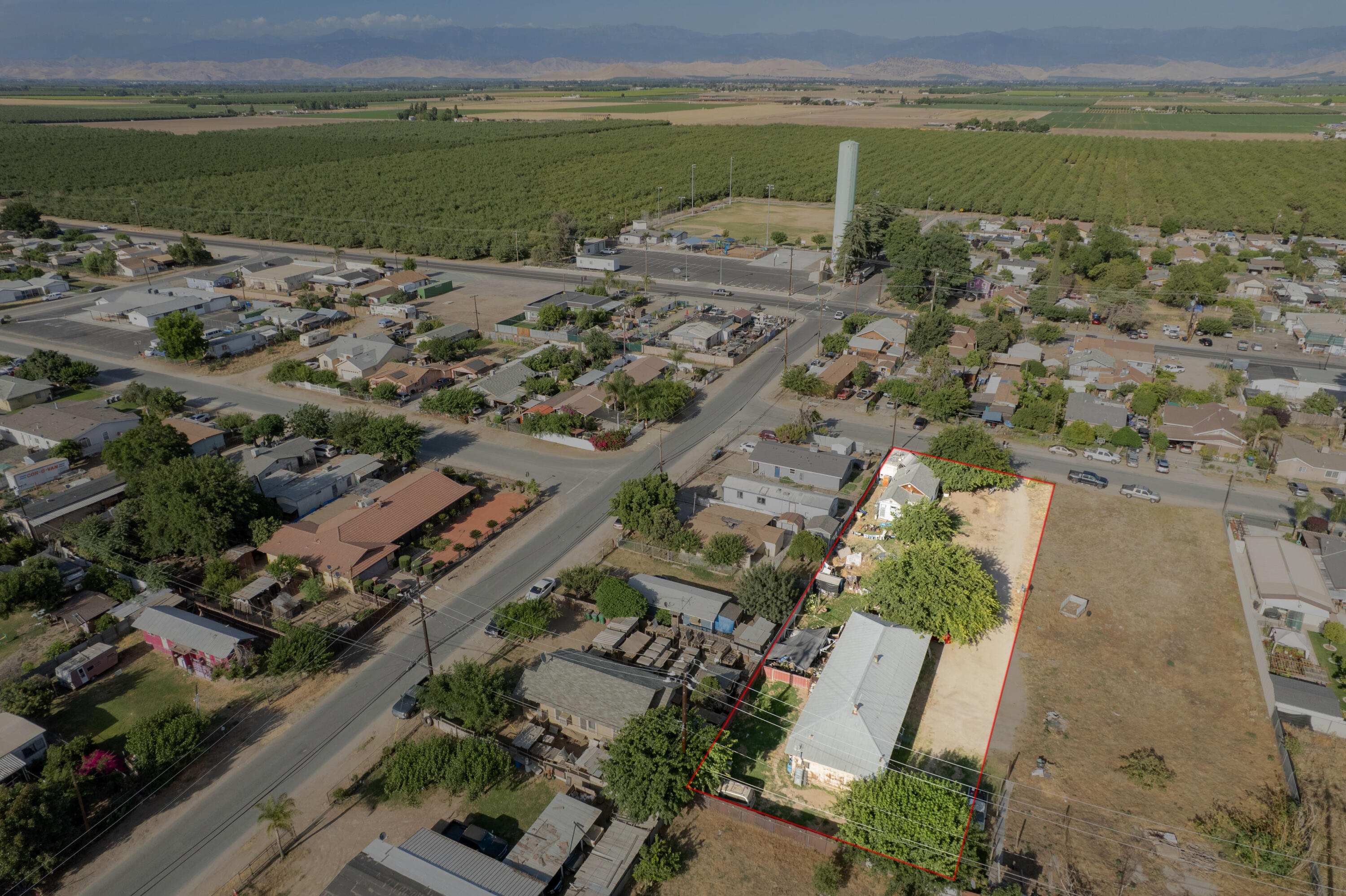 14581 Kilroy Rd, Porterville, CA 93257