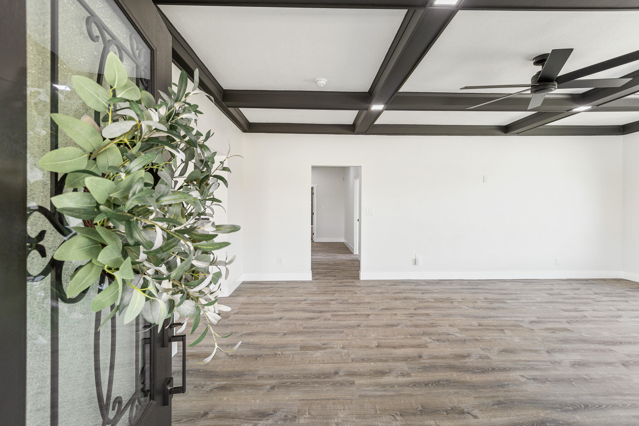 1511 S Crestview St, Porterville, CA 93257