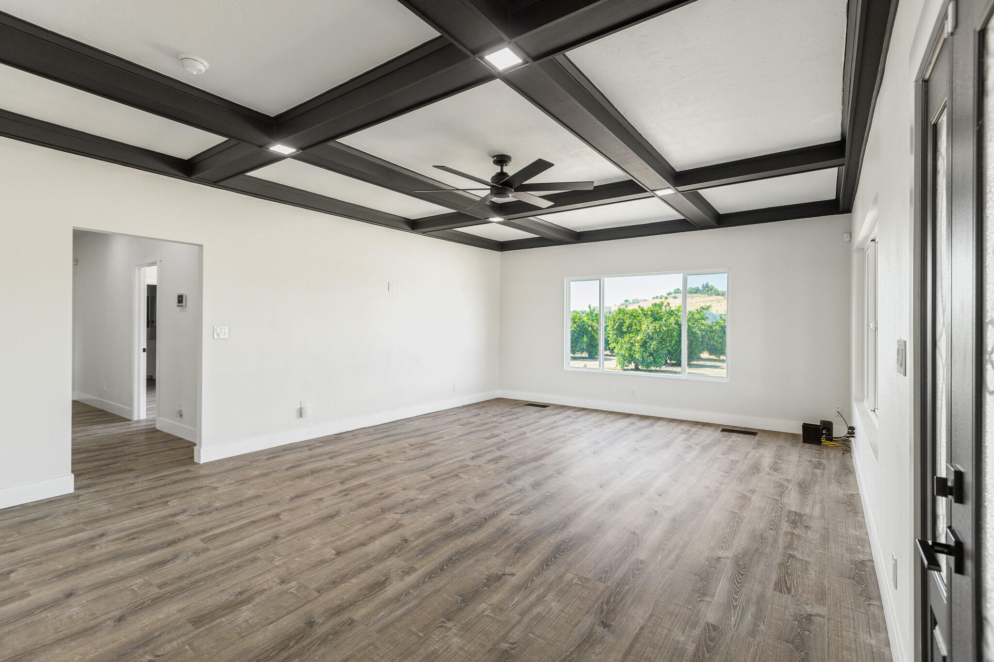 1511 S Crestview St, Porterville, CA 93257