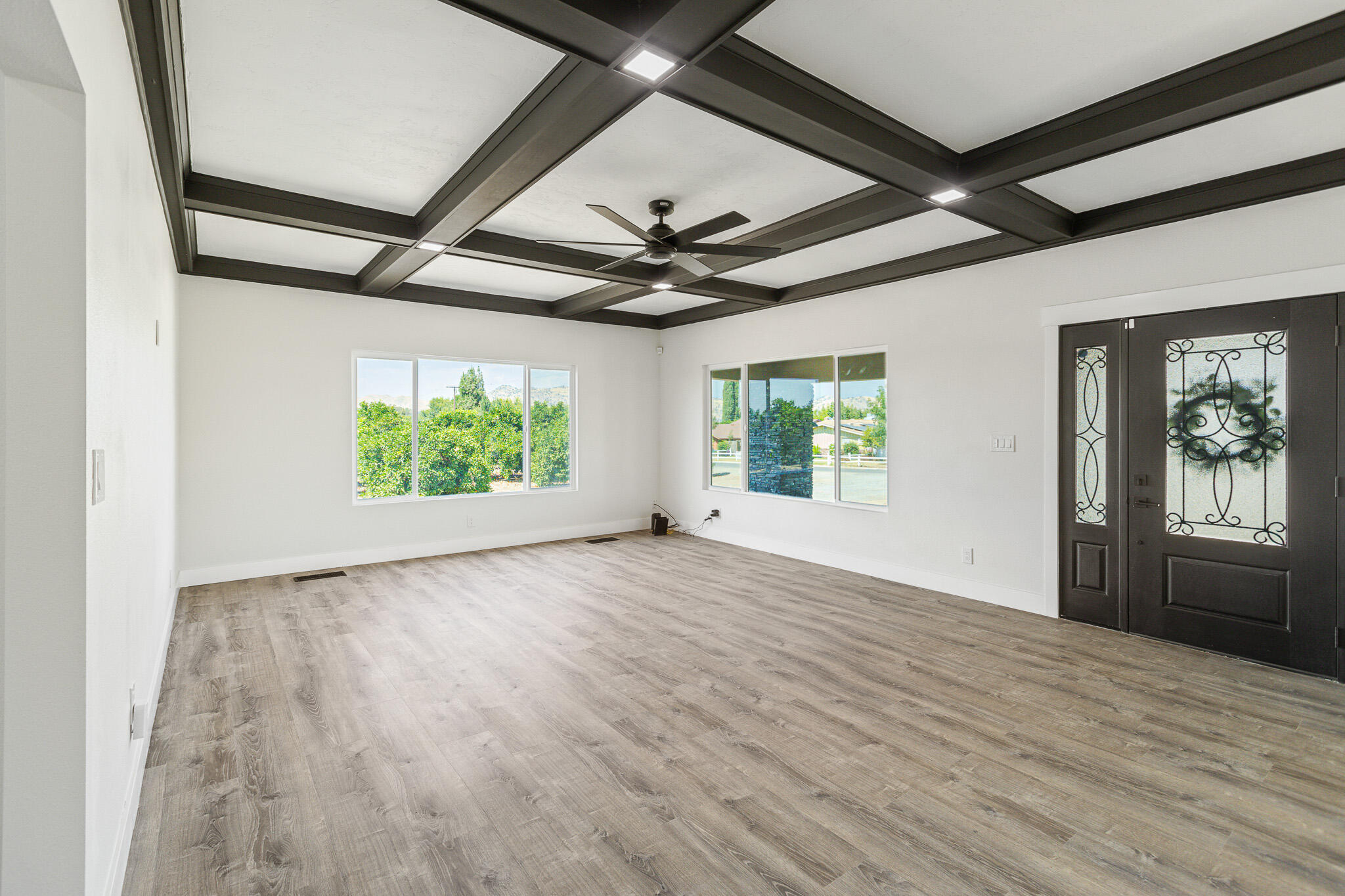 1511 S Crestview St, Porterville, CA 93257