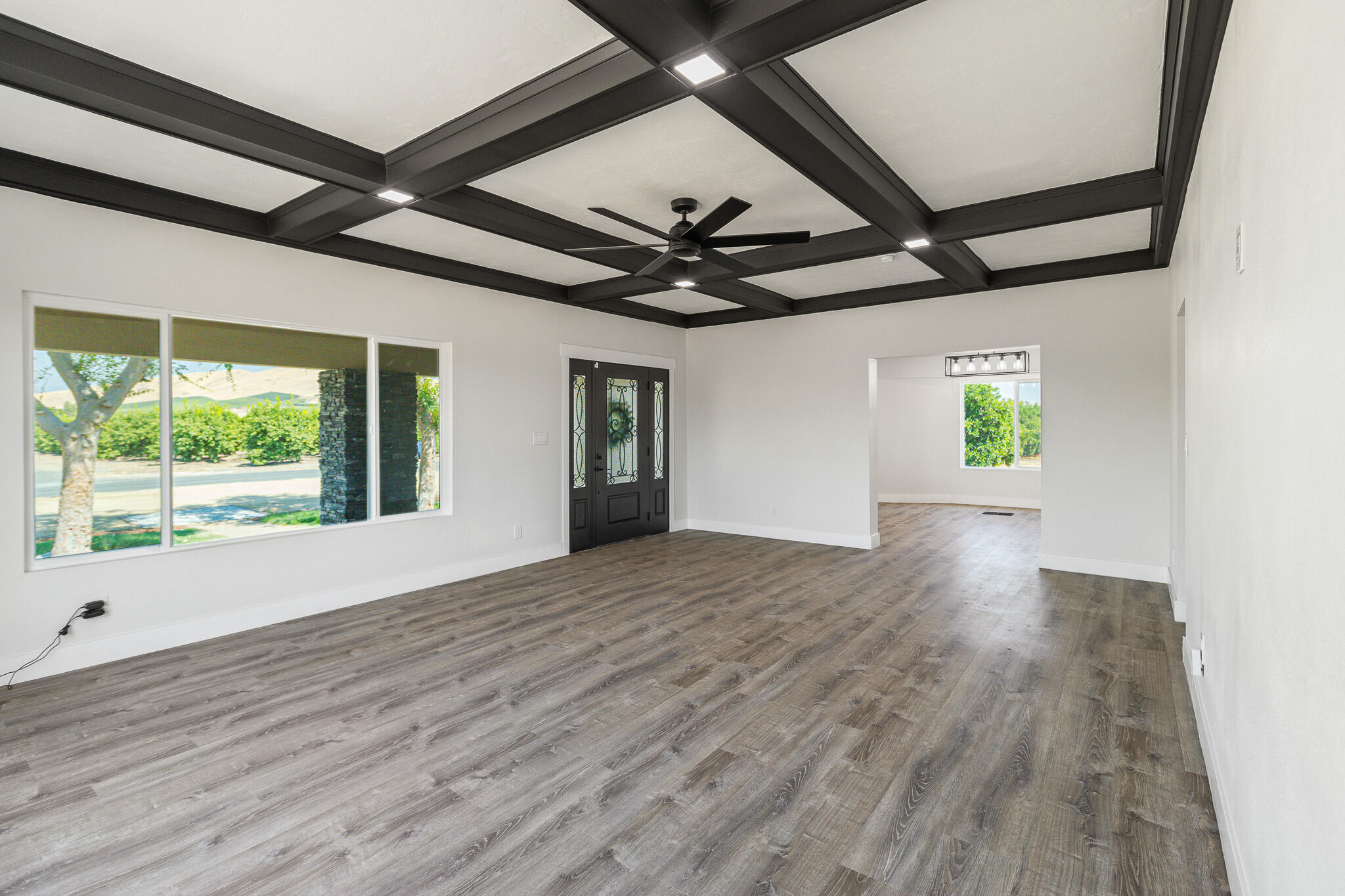1511 S Crestview St, Porterville, CA 93257