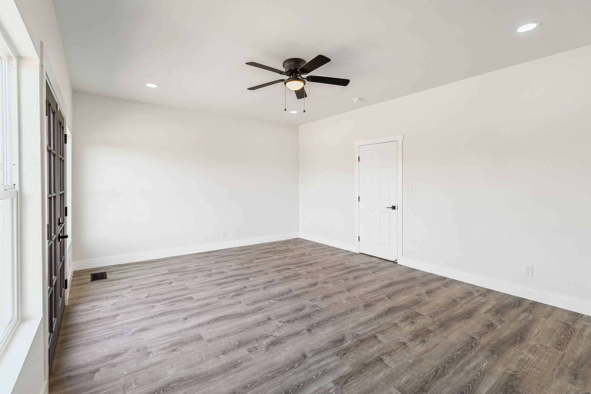 1511 S Crestview St, Porterville, CA 93257