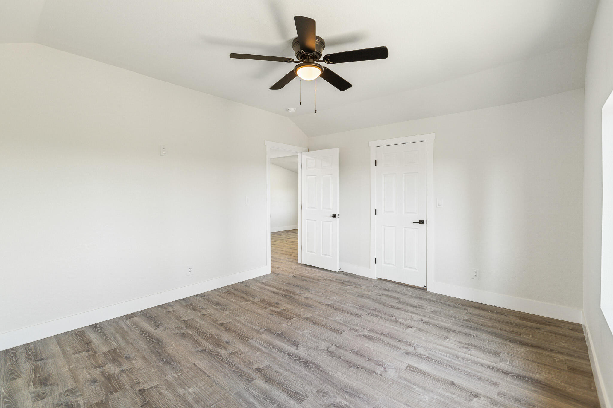 1511 S Crestview St, Porterville, CA 93257