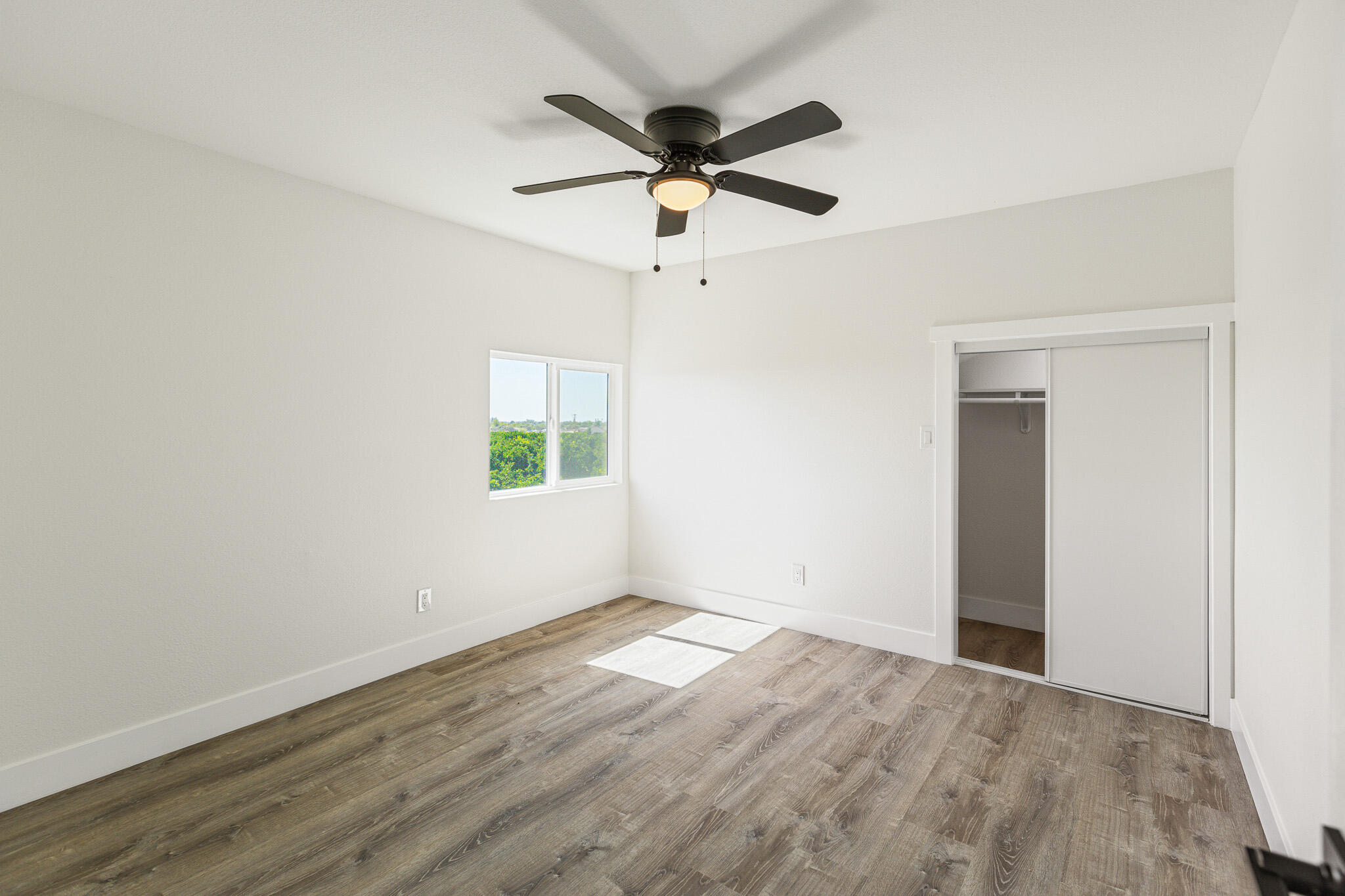 1511 S Crestview St, Porterville, CA 93257