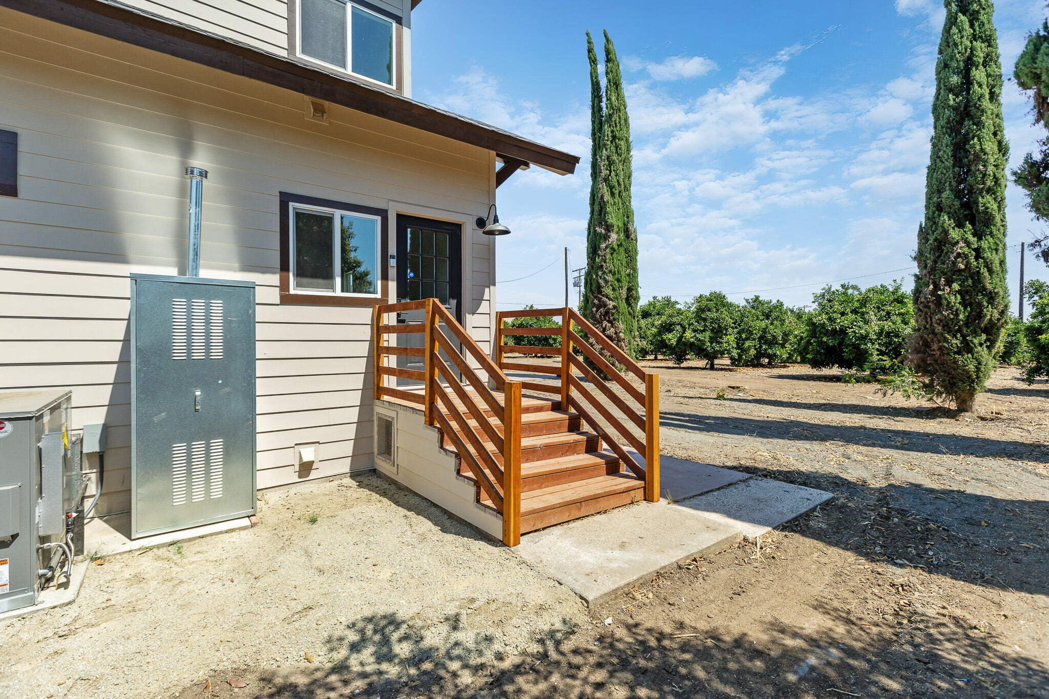 1511 S Crestview St, Porterville, CA 93257