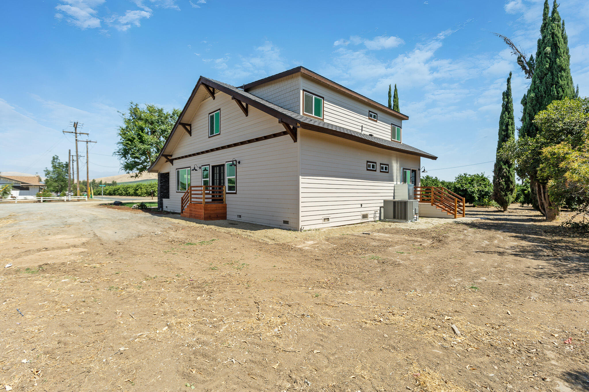 1511 S Crestview St, Porterville, CA 93257