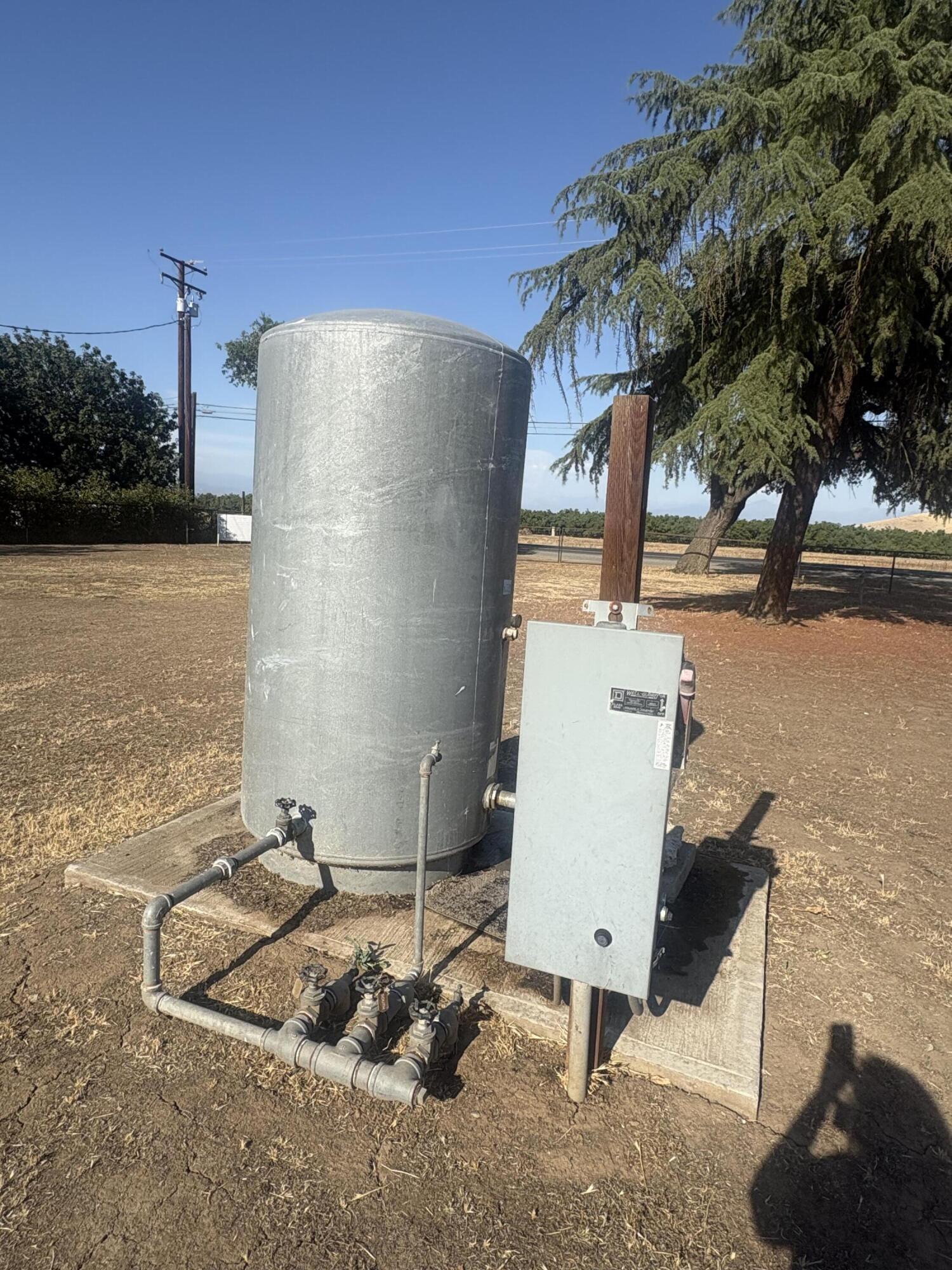 32171 Road 160, Ivanhoe, CA 93235