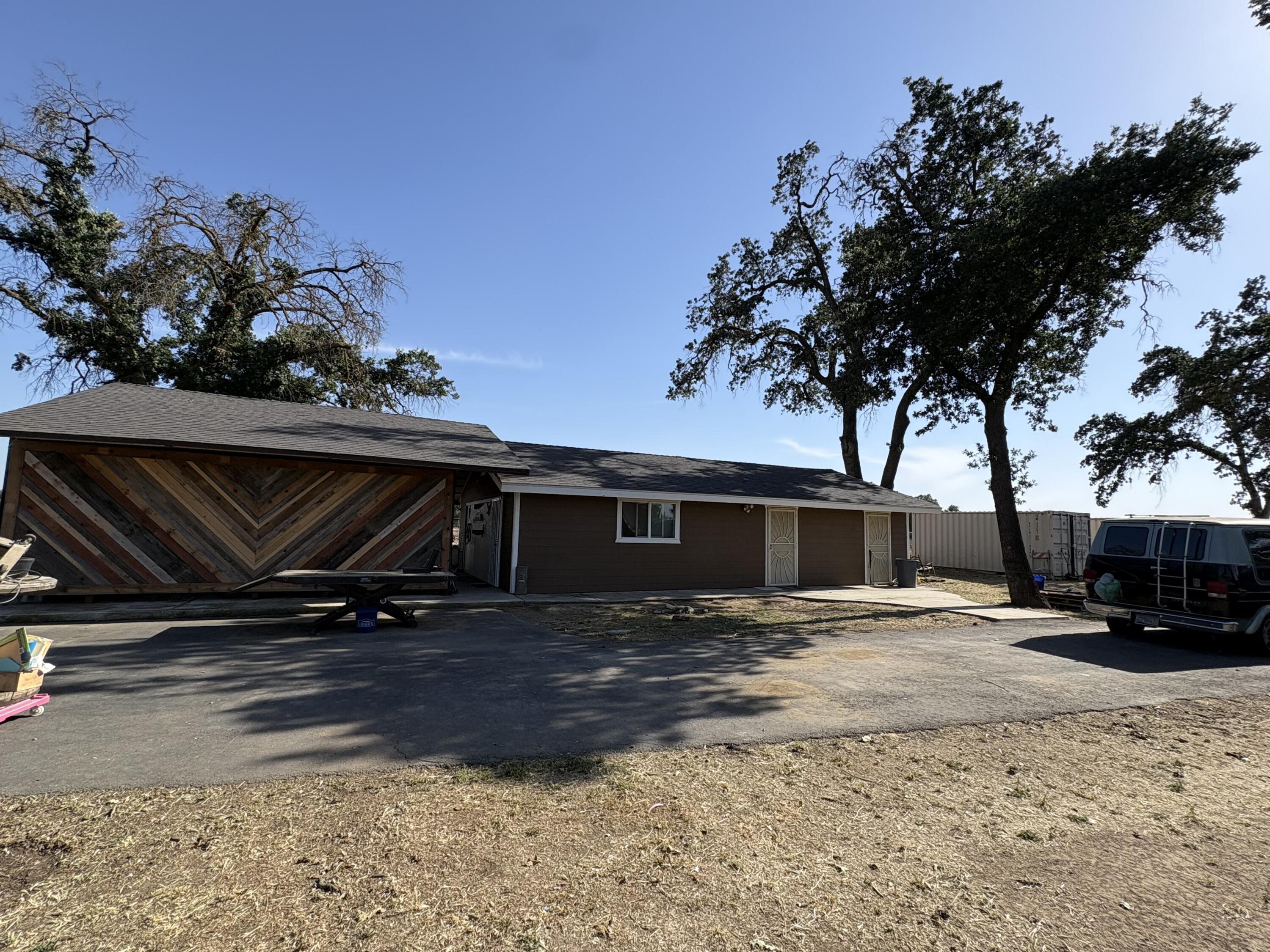 32171 Road 160, Ivanhoe, CA 93235