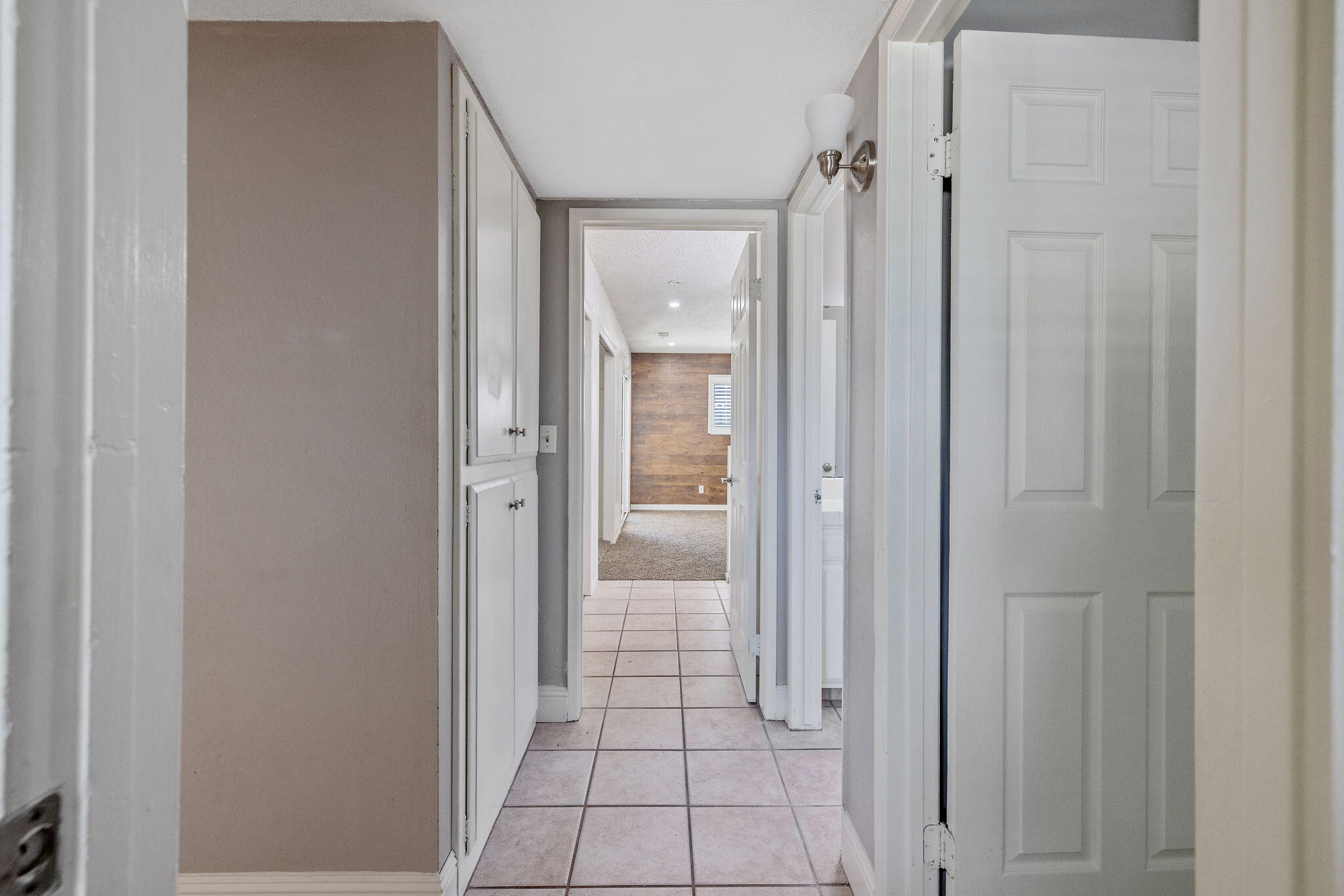 3345 W Mill Creek Dr, Visalia, CA 93291