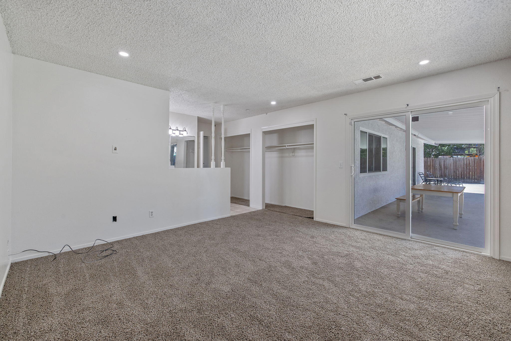 3345 W Mill Creek Dr, Visalia, CA 93291