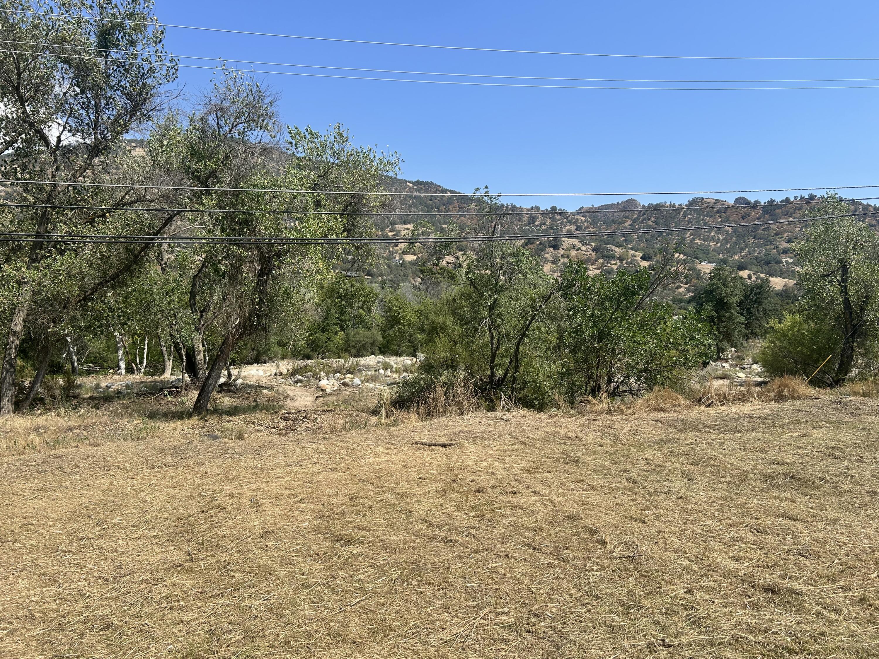 42001 N Fork Dr, Three Rivers, CA 93271
