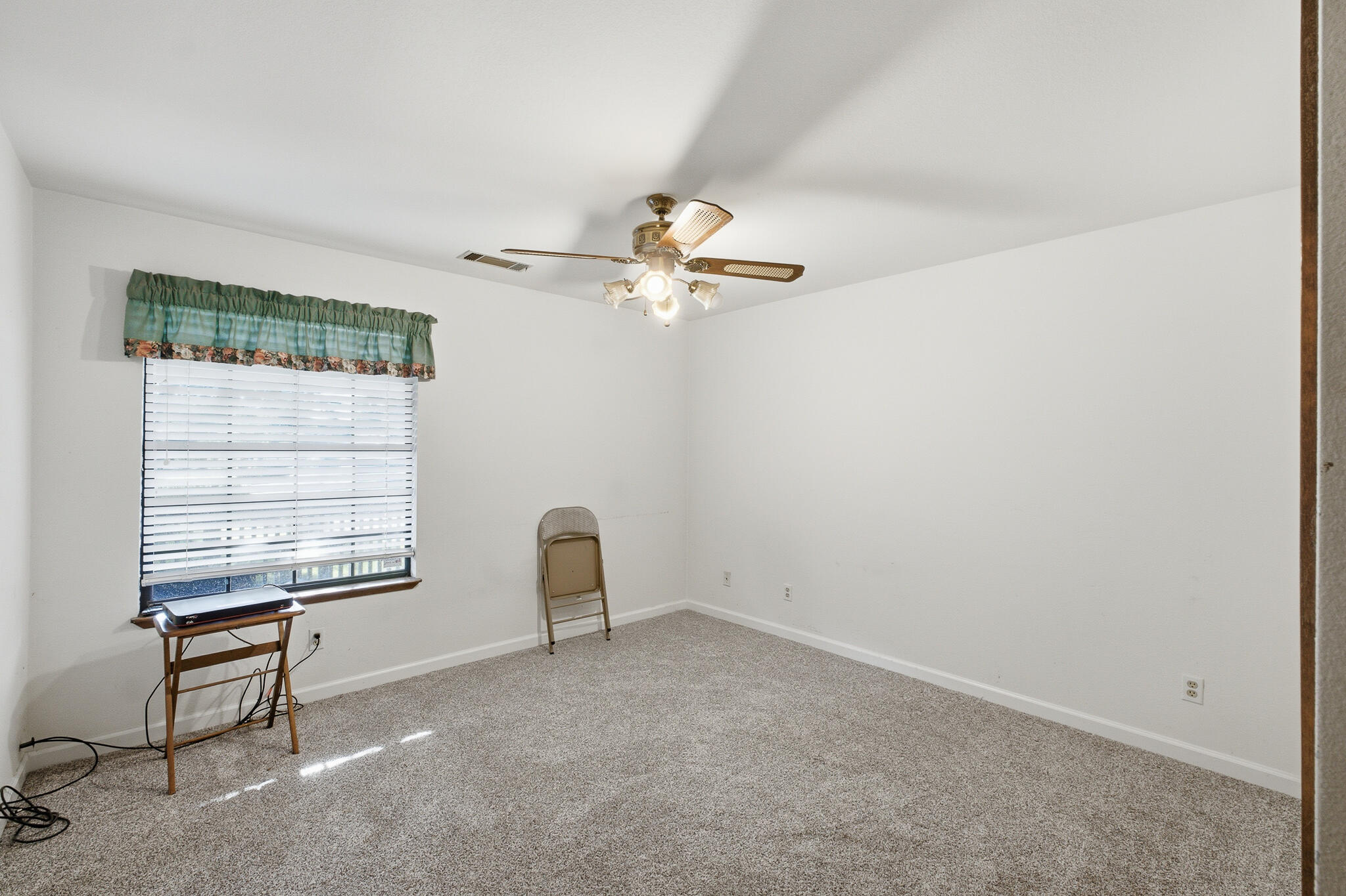 3132 S Vintage St, Visalia, CA 93277