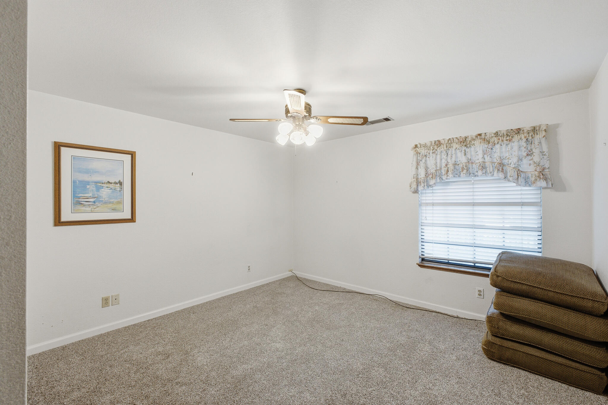 3132 S Vintage St, Visalia, CA 93277
