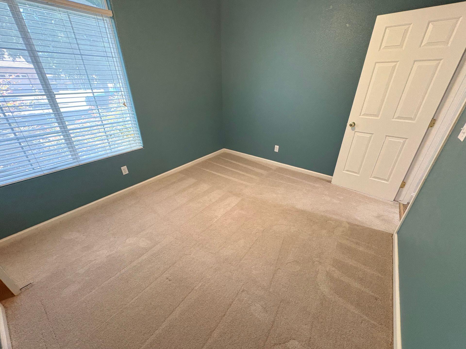 2526 S Jensen St, Visalia, CA 93292