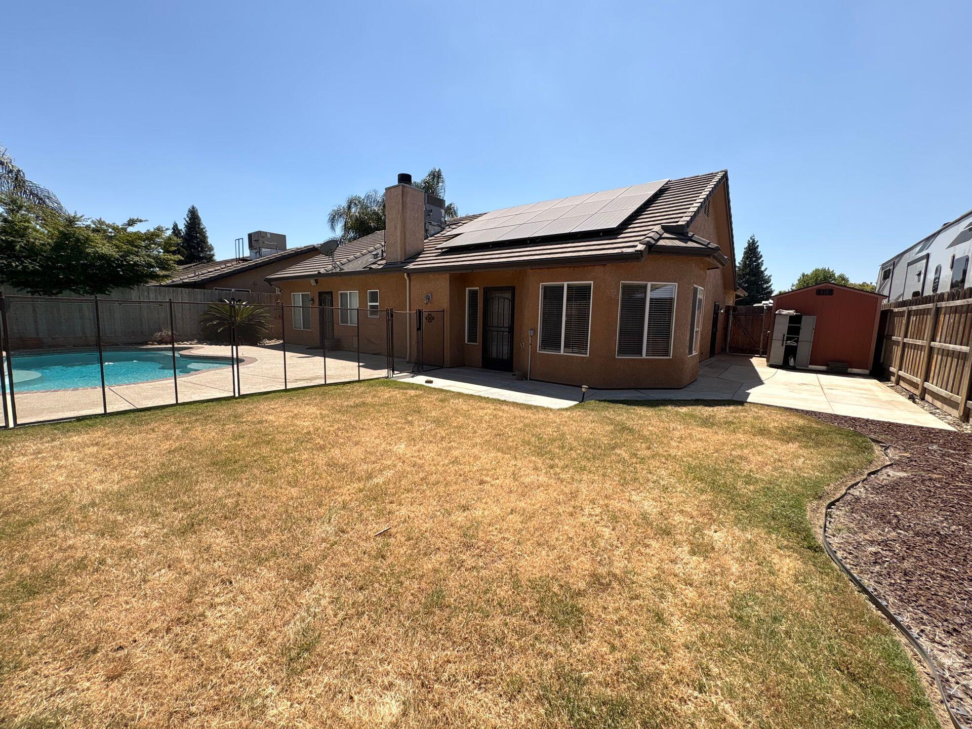2526 S Jensen St, Visalia, CA 93292
