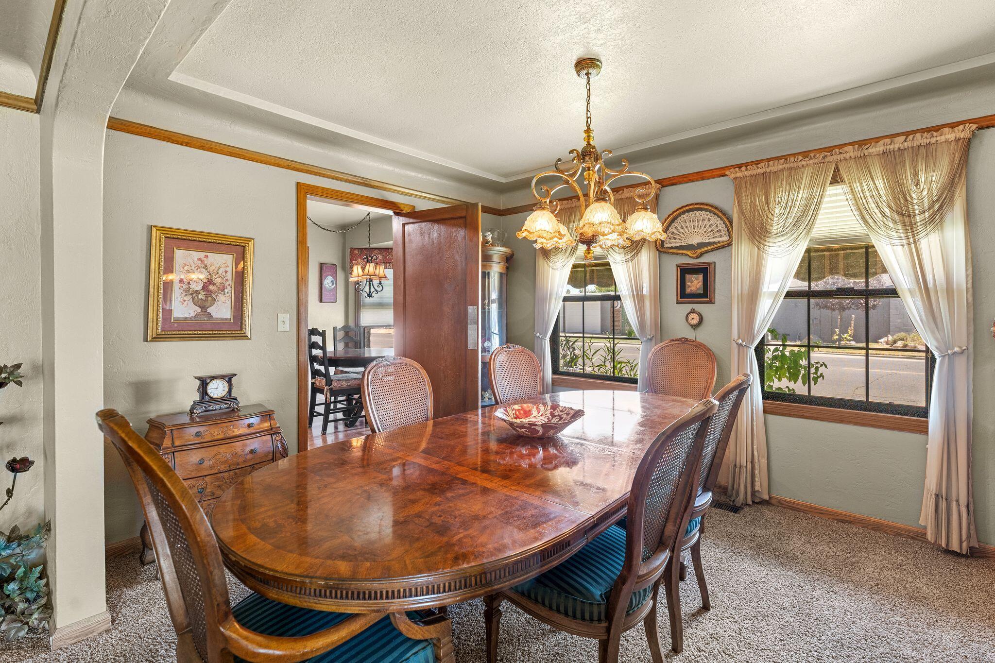 202 W Terrace Dr, Hanford, CA 93230