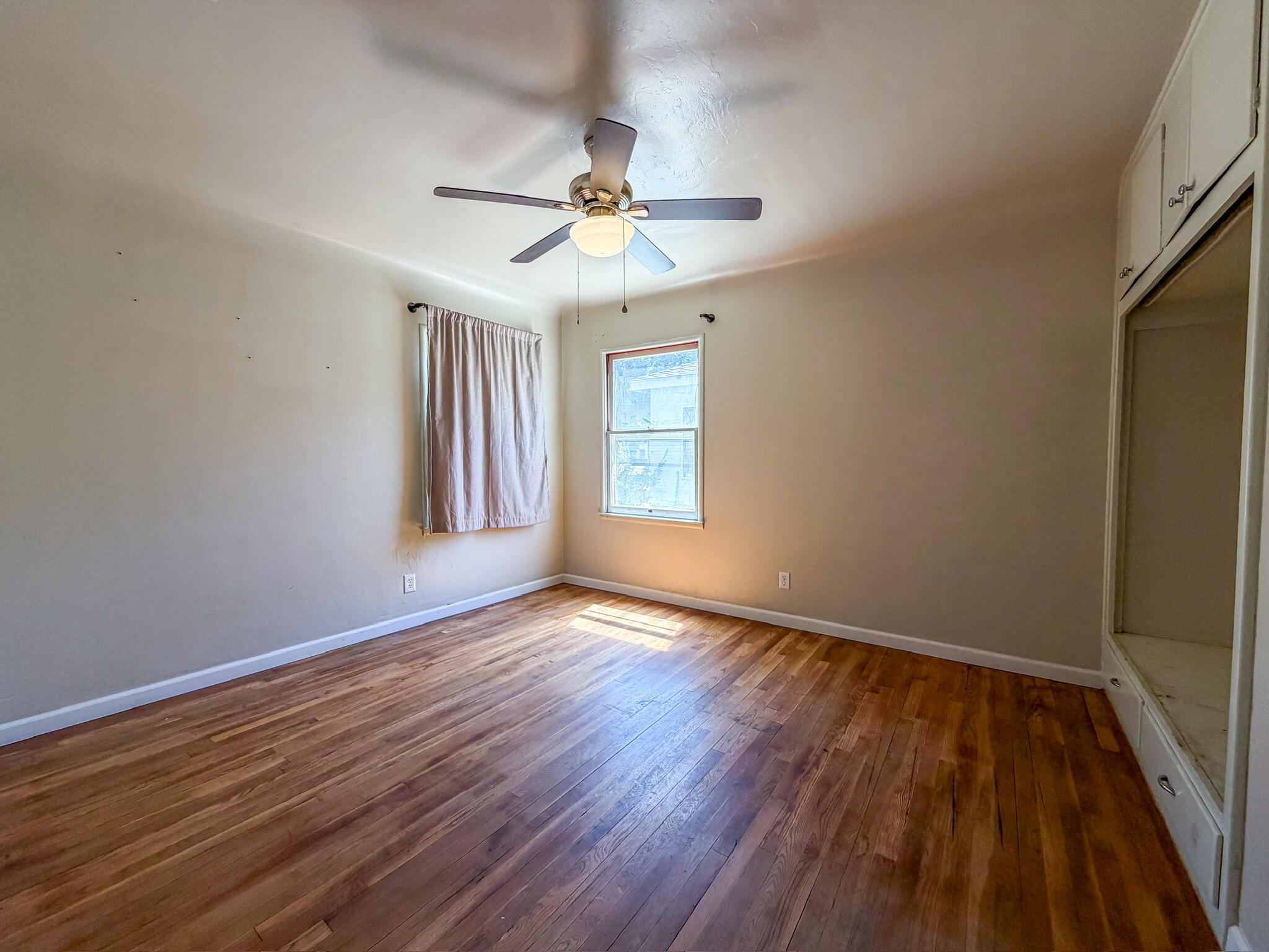 519 N North Pl, Tulare, CA 93274