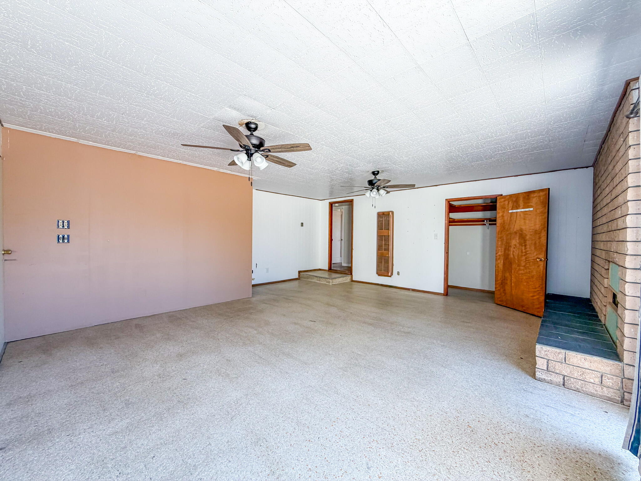 519 N North Pl, Tulare, CA 93274