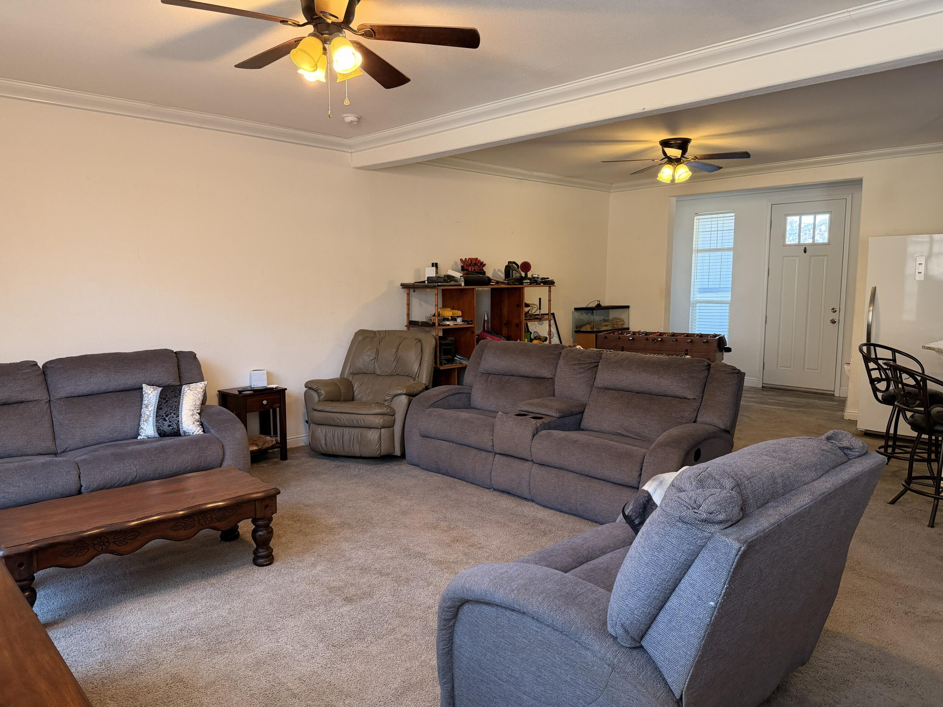 37180 Mistletoe Rd, Yokuts Valley, CA 93675