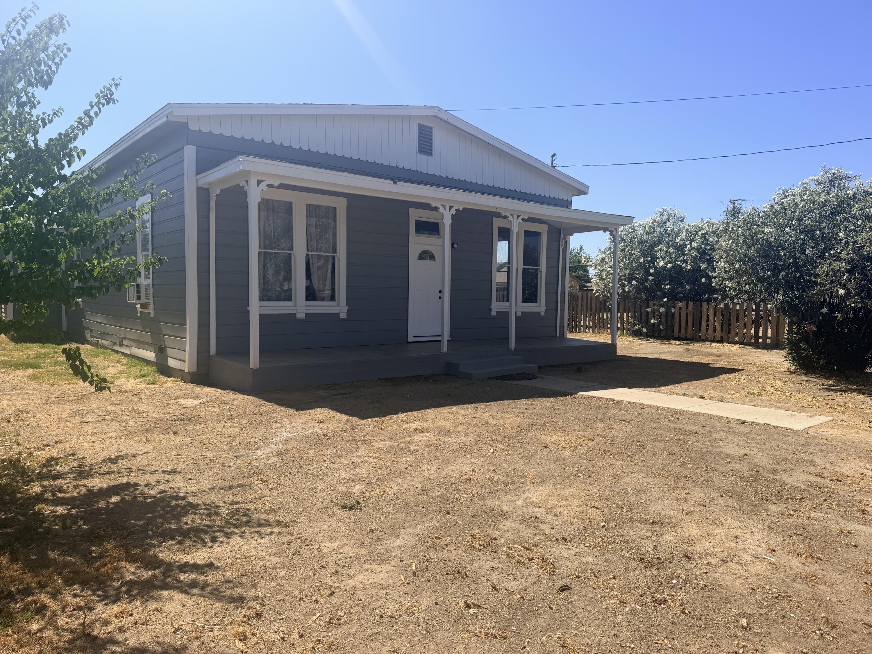 173 S Elm, Pixley, CA 93256