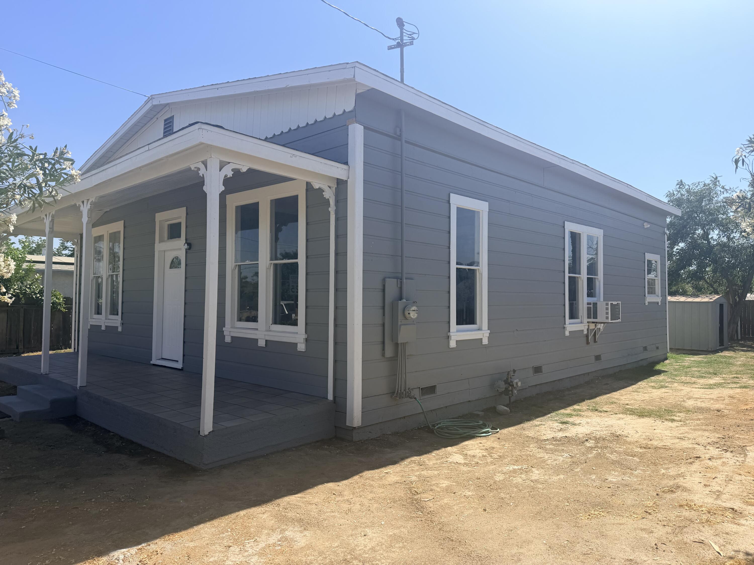 173 S Elm, Pixley, CA 93256