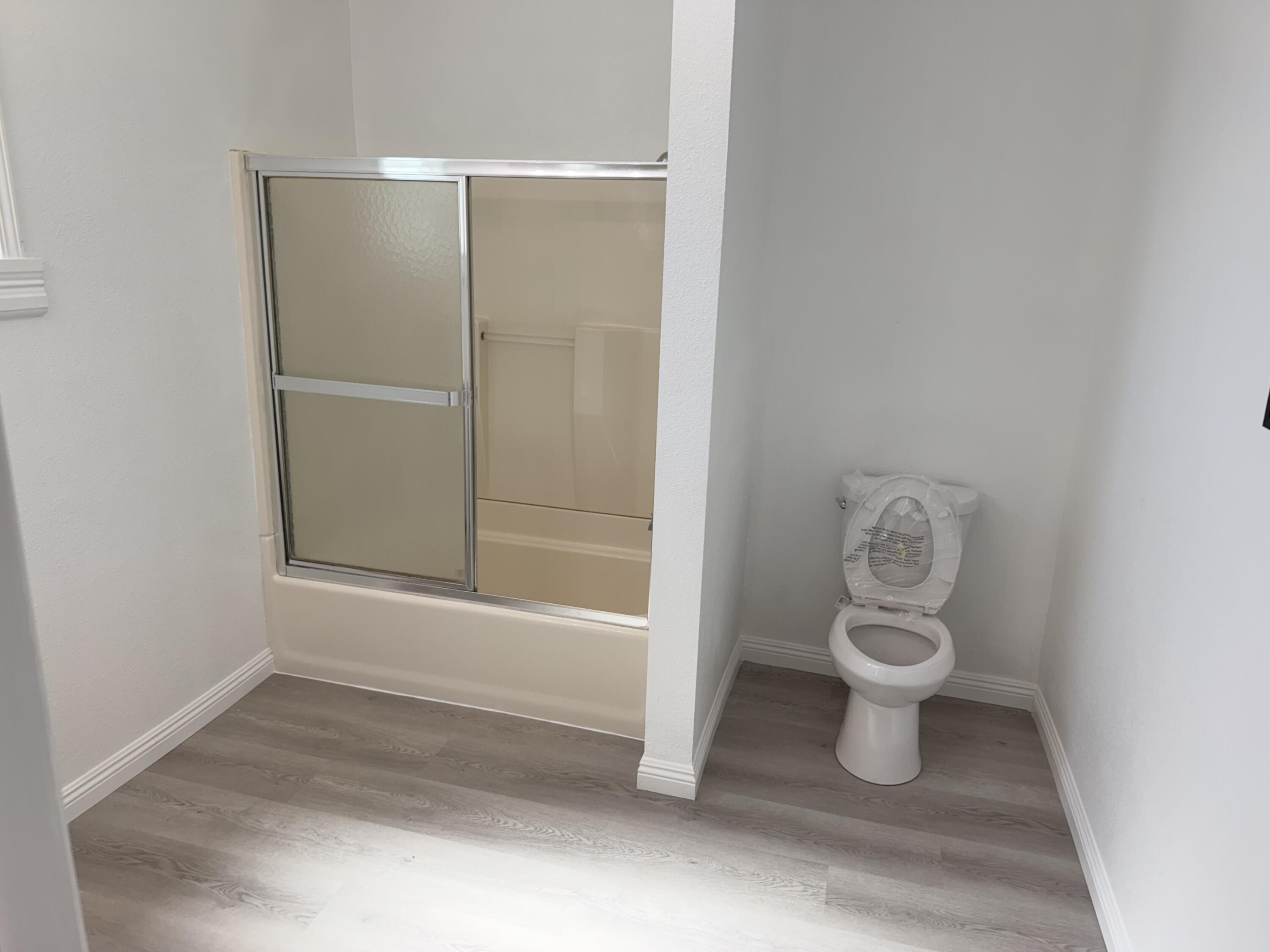 173 S Elm, Pixley, CA 93256