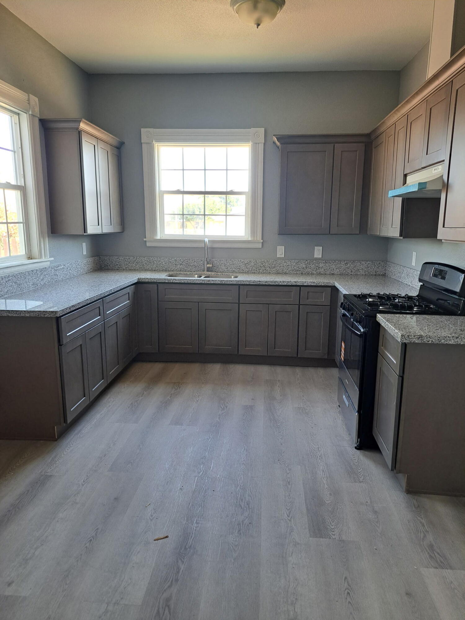 173 S Elm, Pixley, CA 93256