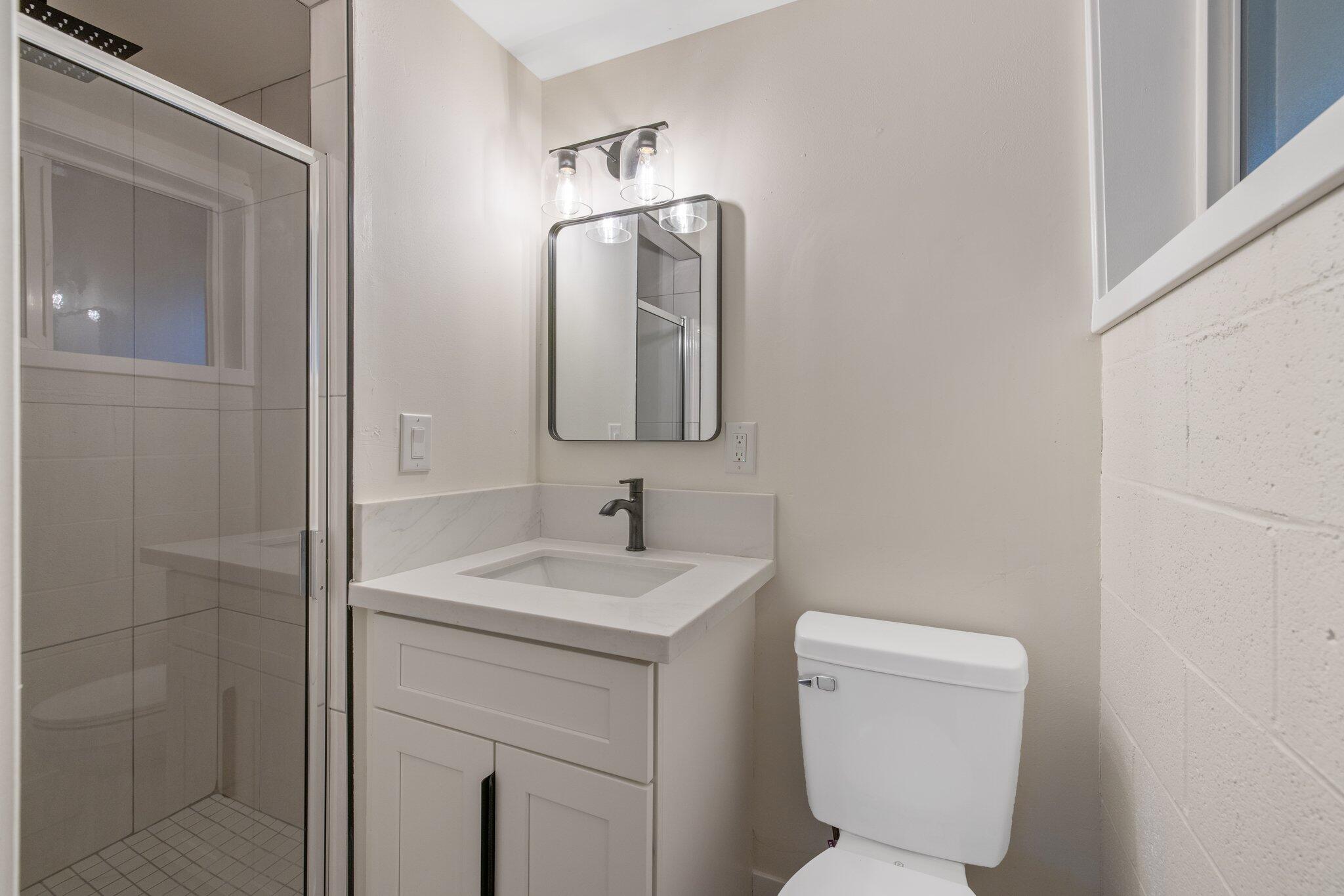 321 Peach Dr, Exeter, CA 93221