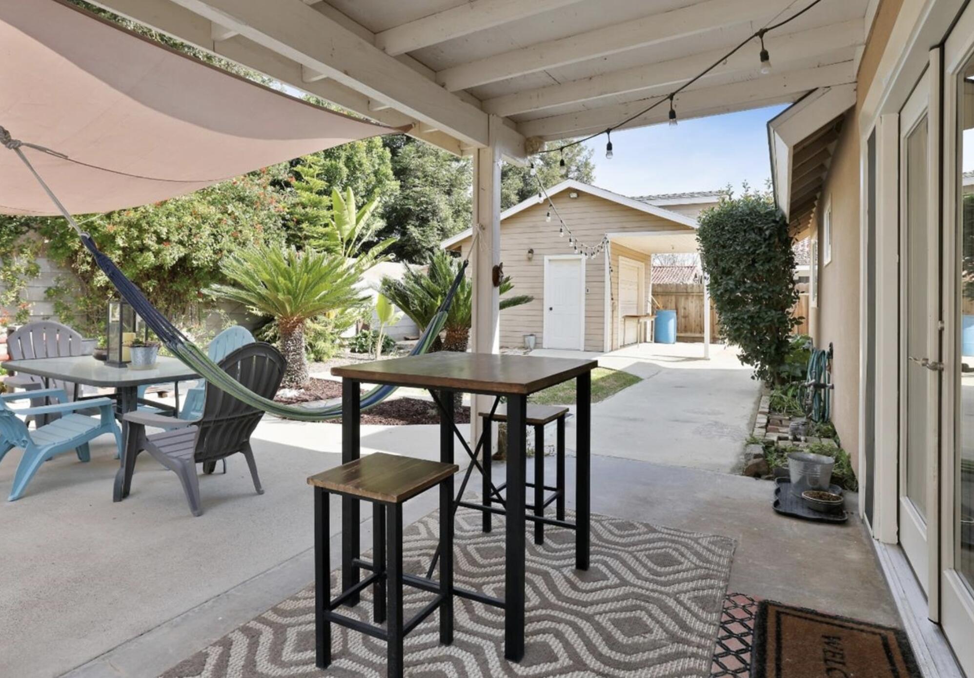 182 E Kennedy Ave, Tulare, CA 93274