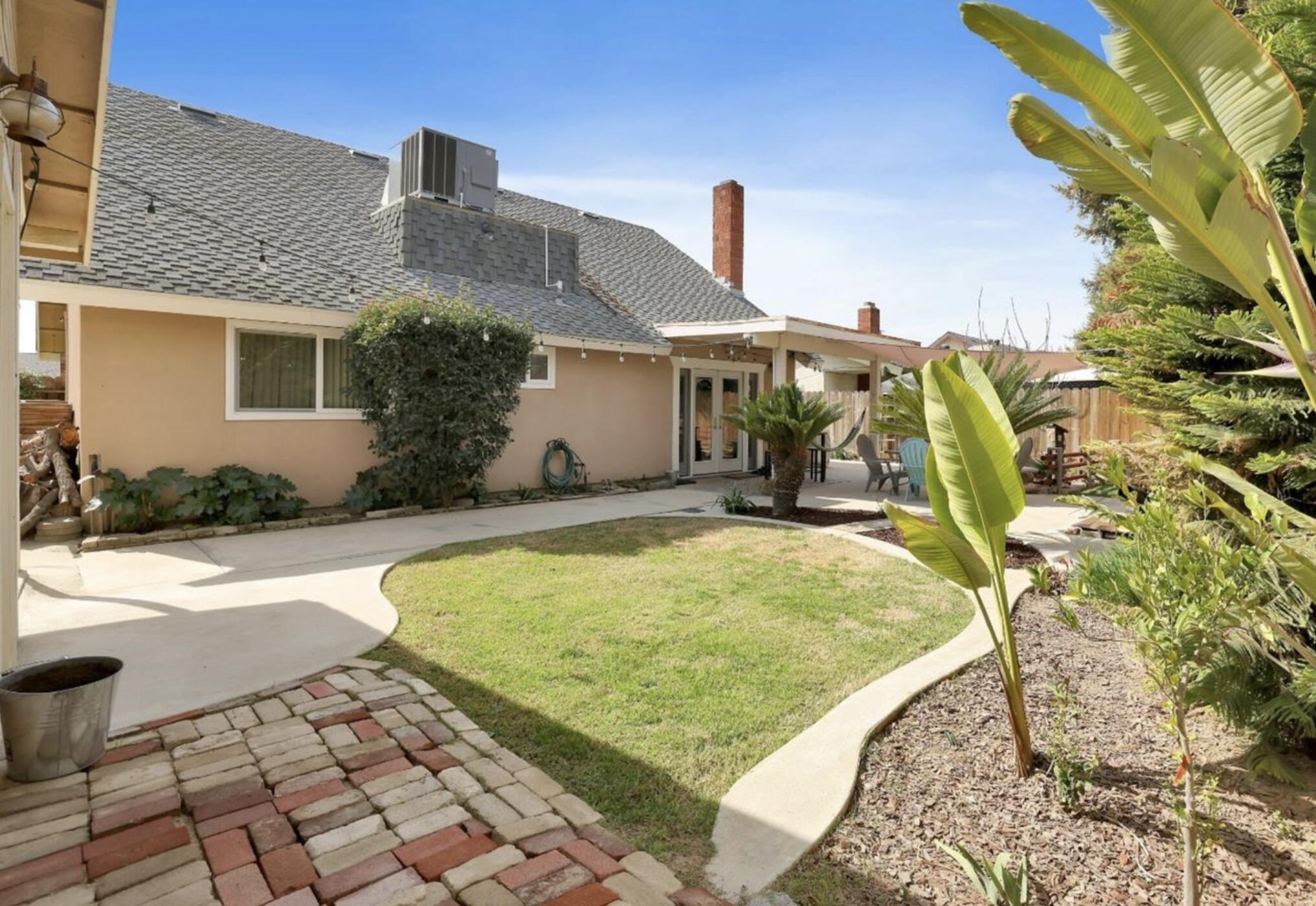 182 E Kennedy Ave, Tulare, CA 93274