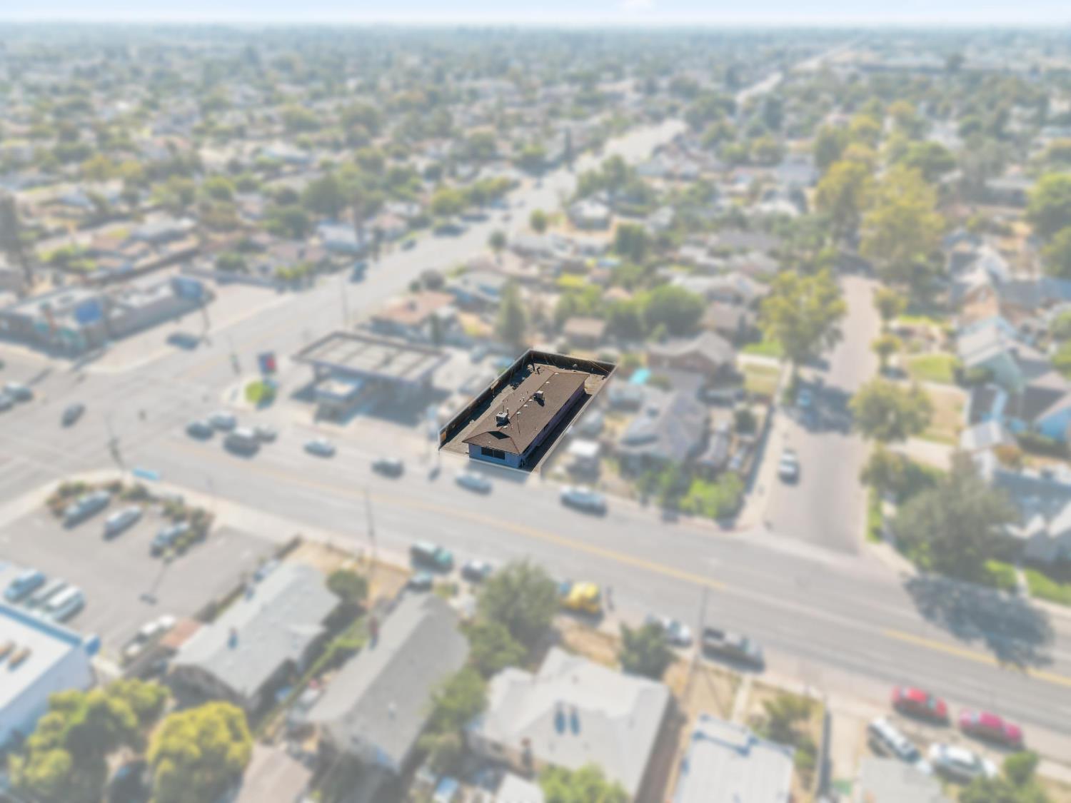 4584 E Tulare Ave, Fresno, CA 93702