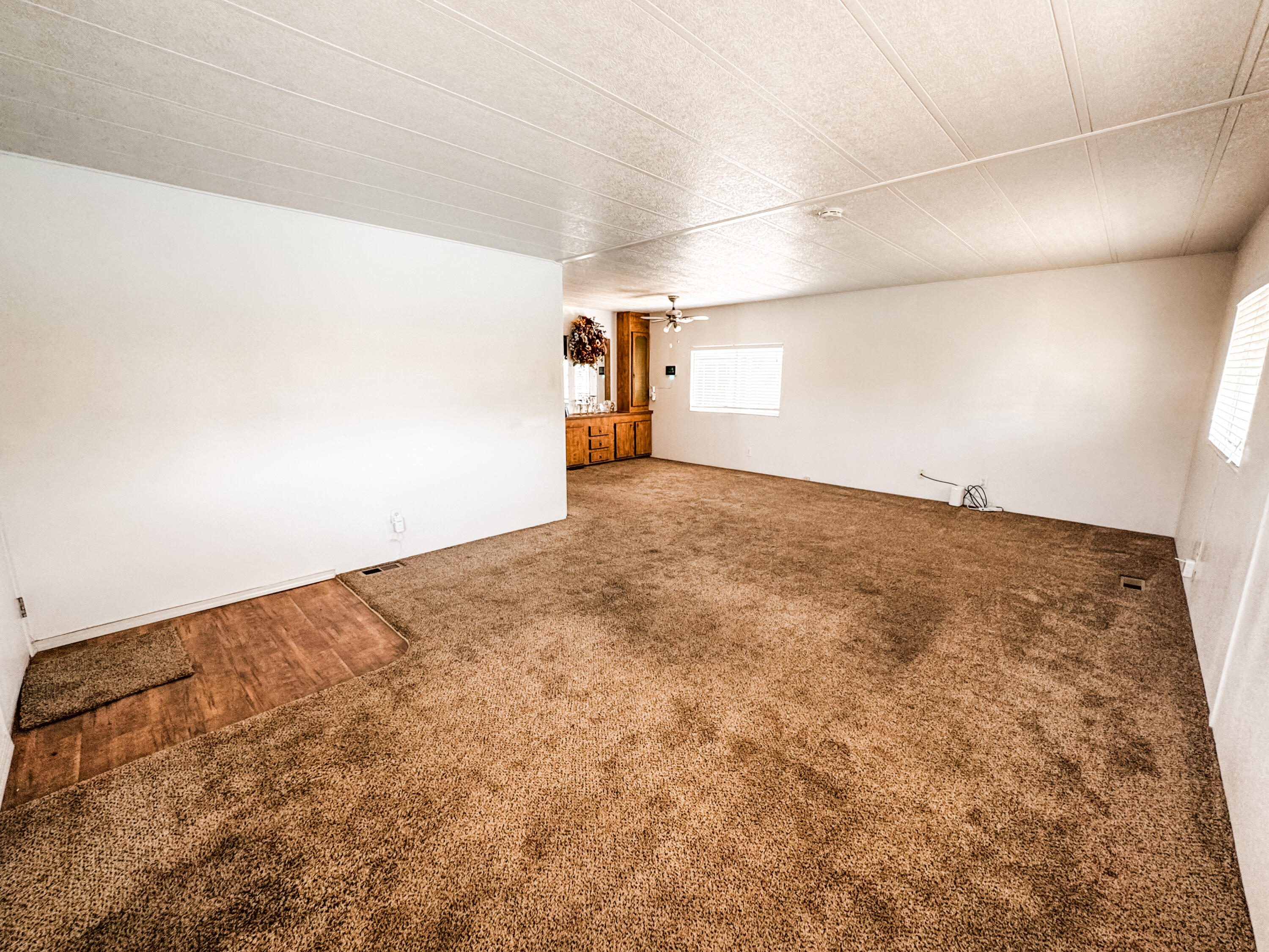 852 E Grangeville Blvd #57, Hanford, CA 93230