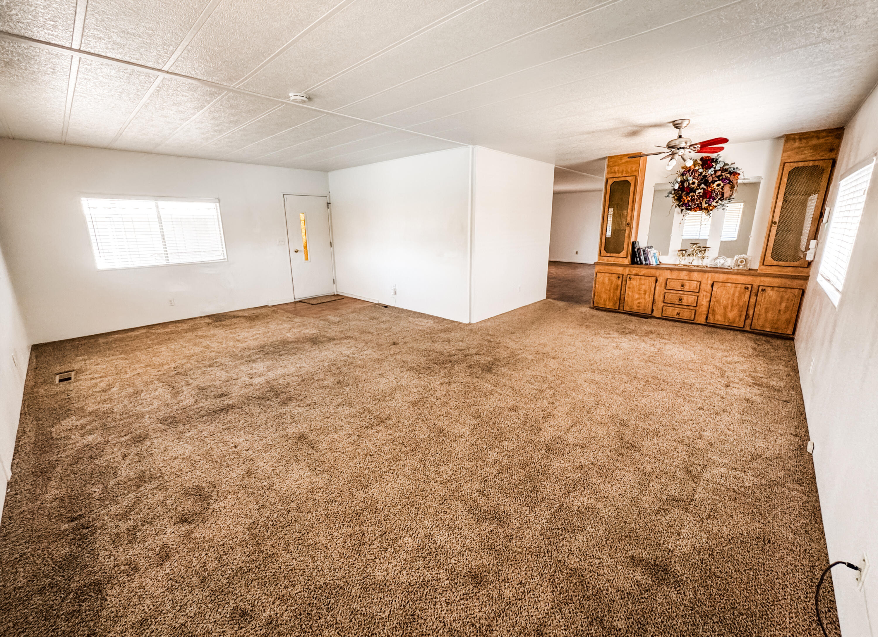 852 E Grangeville Blvd #57, Hanford, CA 93230