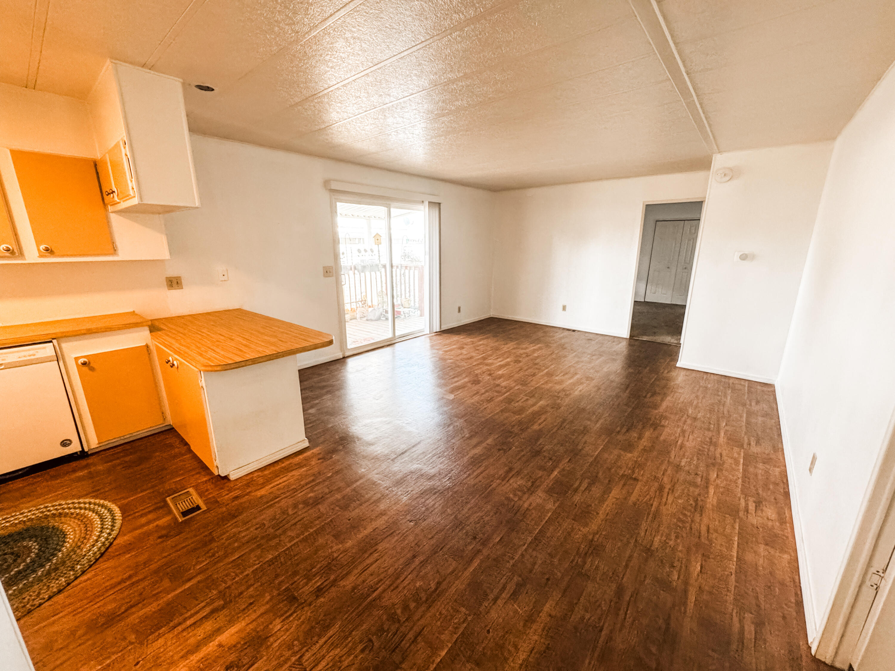852 E Grangeville Blvd #57, Hanford, CA 93230