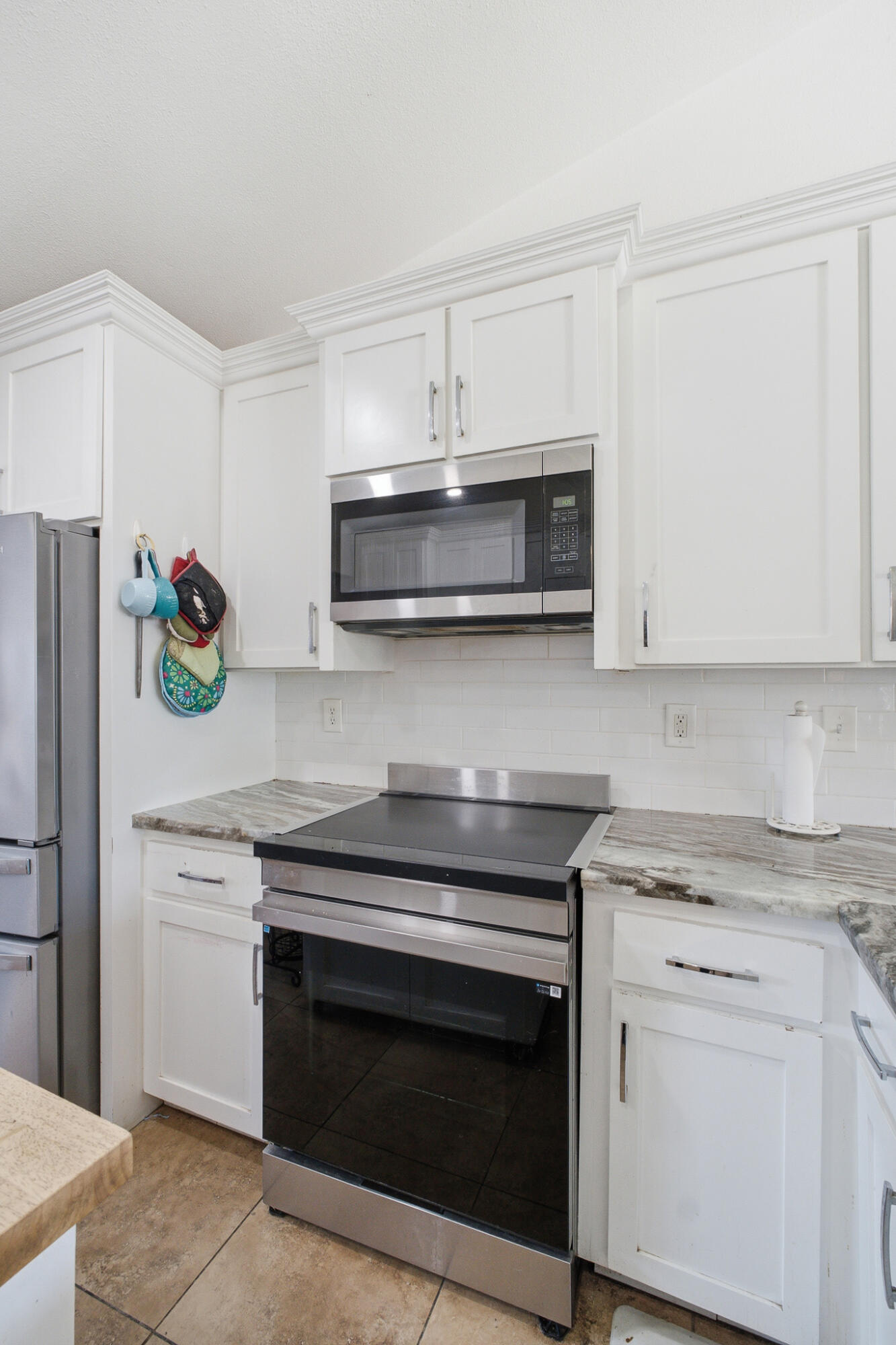 1535 Hartley Ave, Farmersville, CA 93223