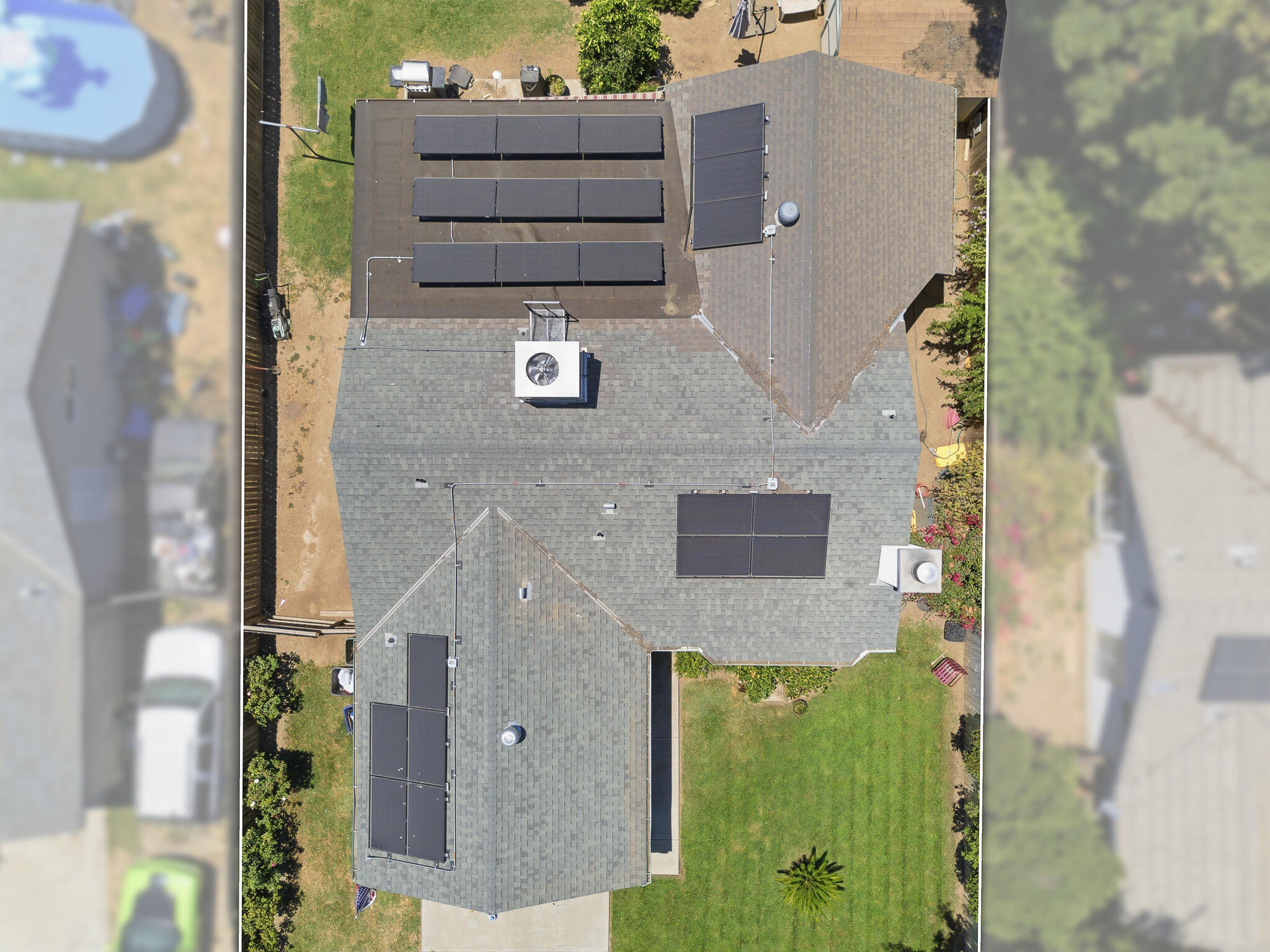 1535 Hartley Ave, Farmersville, CA 93223