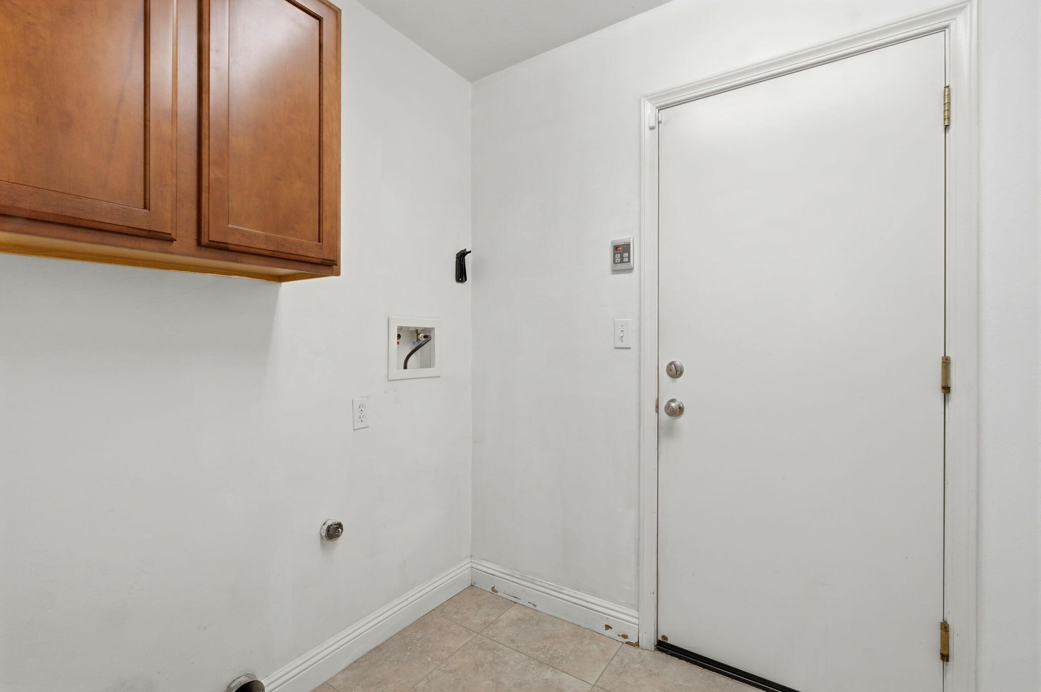2542 E Parkview Ave, Visalia, CA 93292