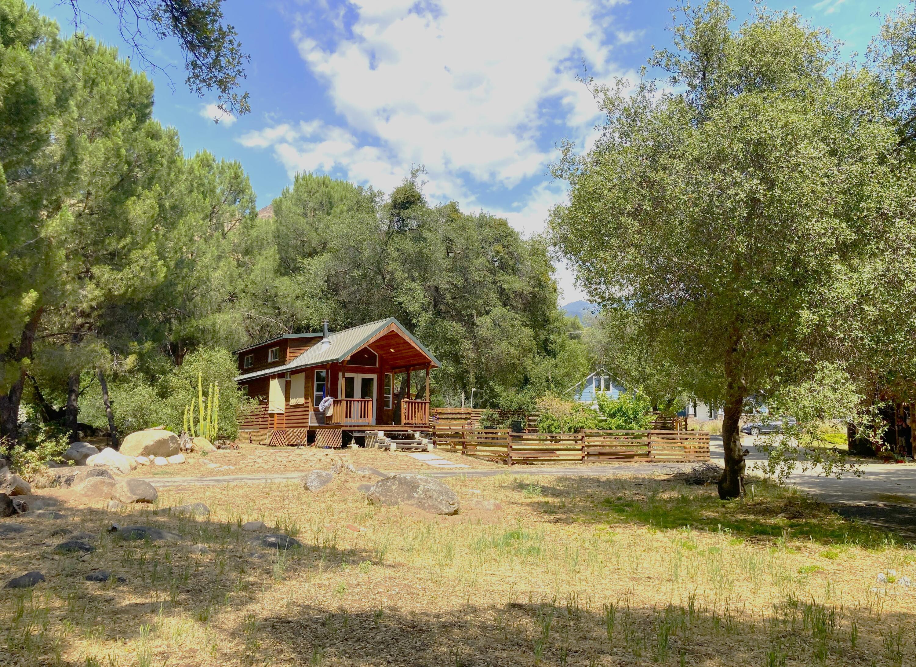 40999 Cherokee Oaks Dr, Three Rivers, CA 93271