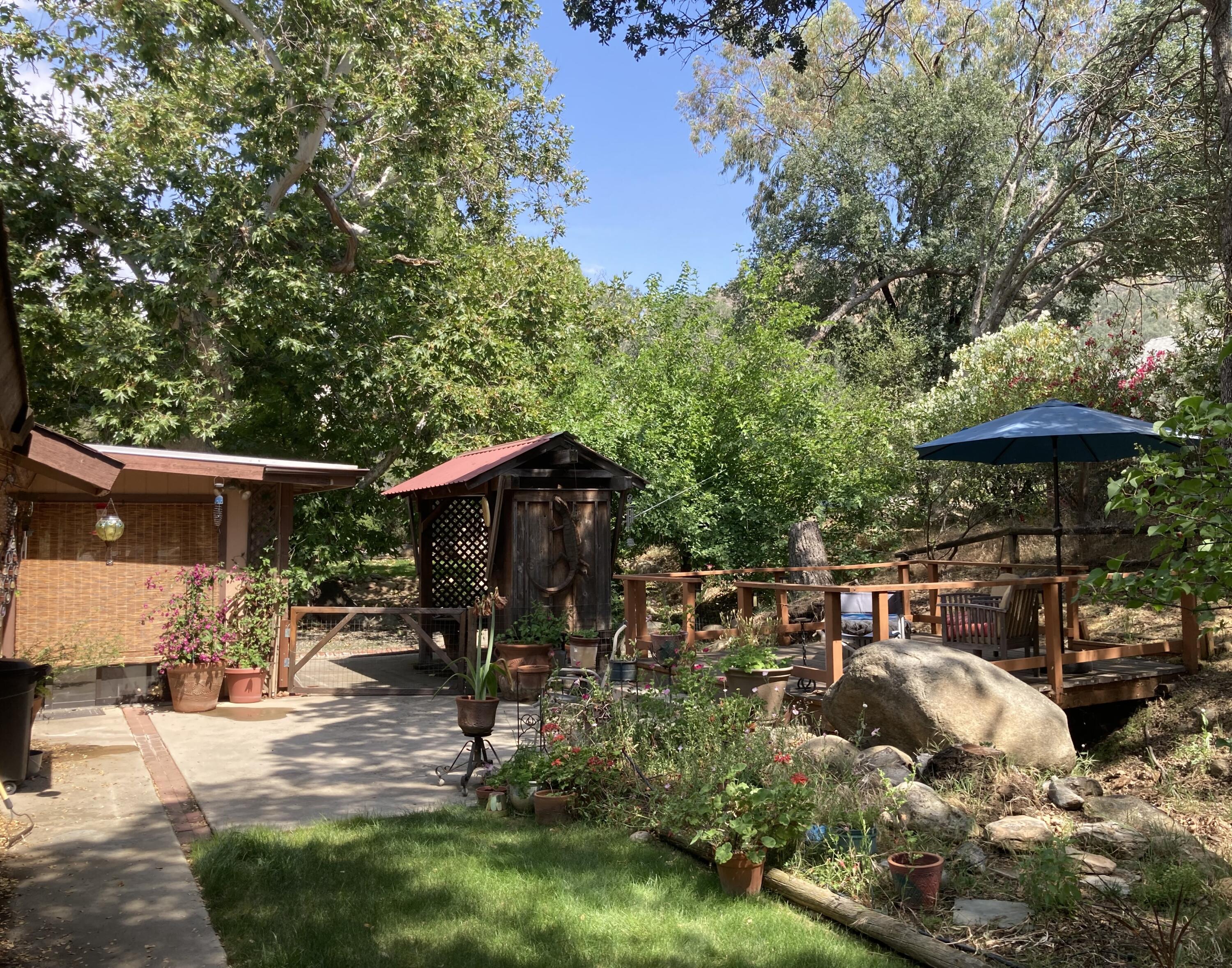 40999 Cherokee Oaks Dr, Three Rivers, CA 93271