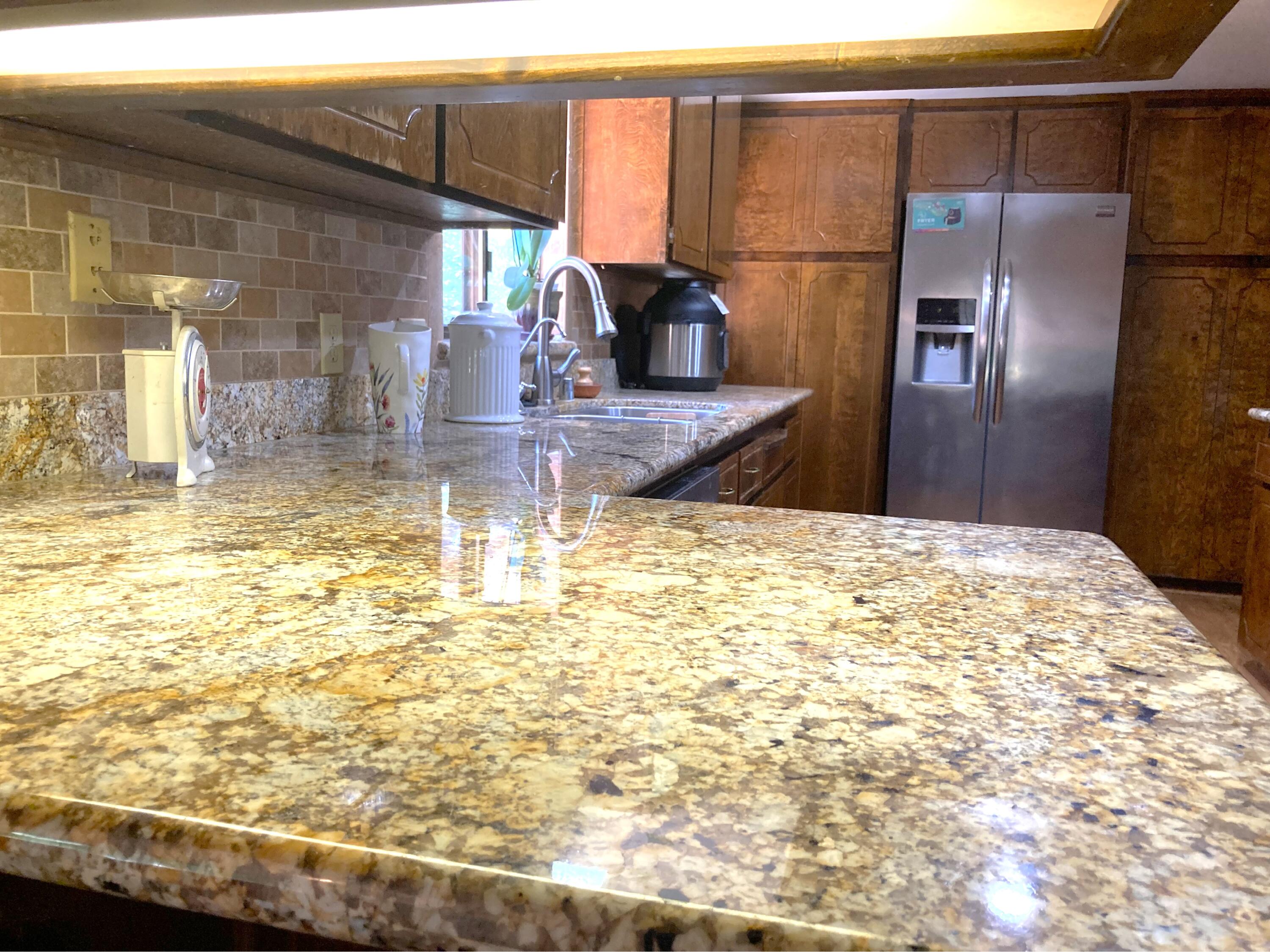 40999 Cherokee Oaks Dr, Three Rivers, CA 93271